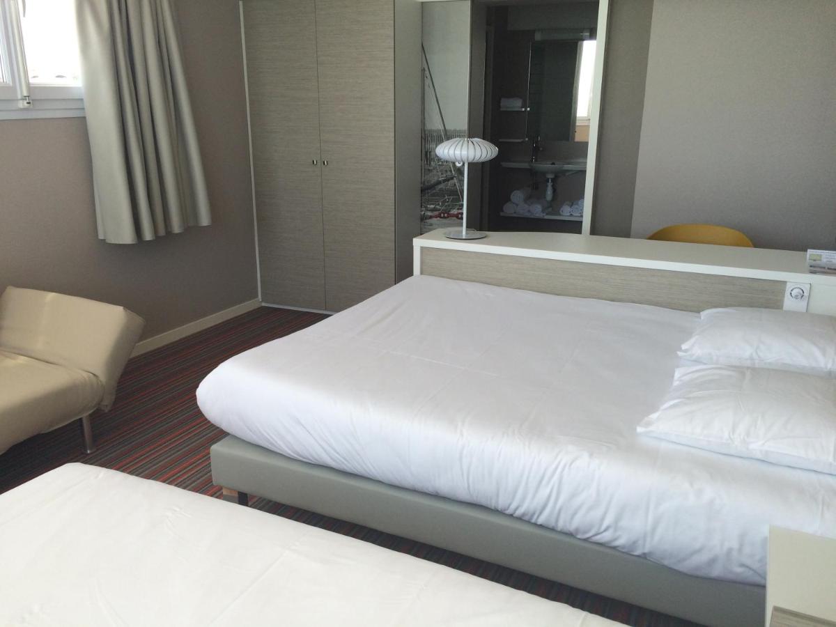 Privilege Quadruple Room with Sea View photo 3