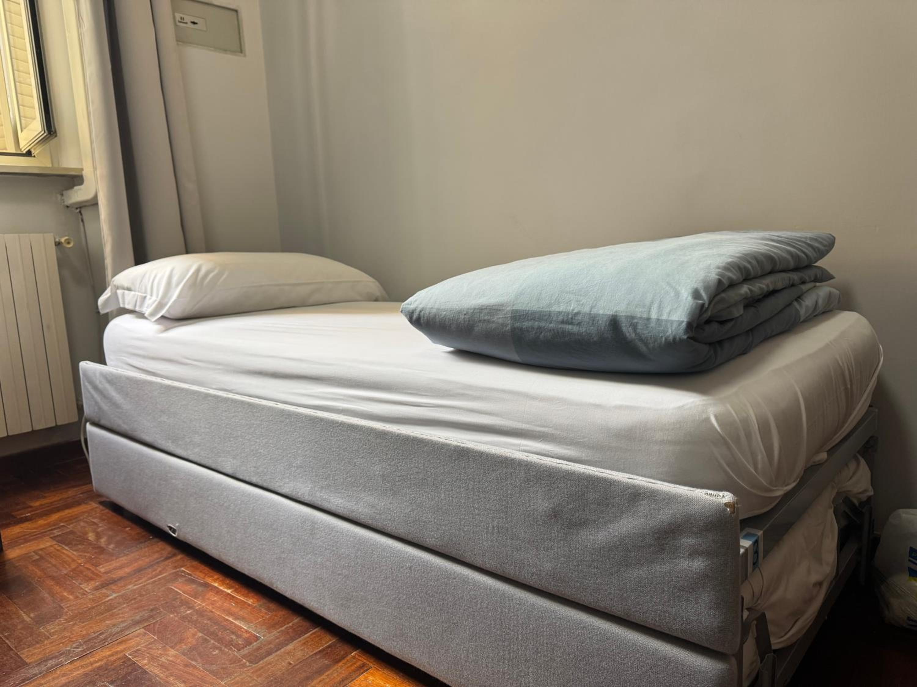 Bed in 4-Bed Female Dormitory Room photo 2