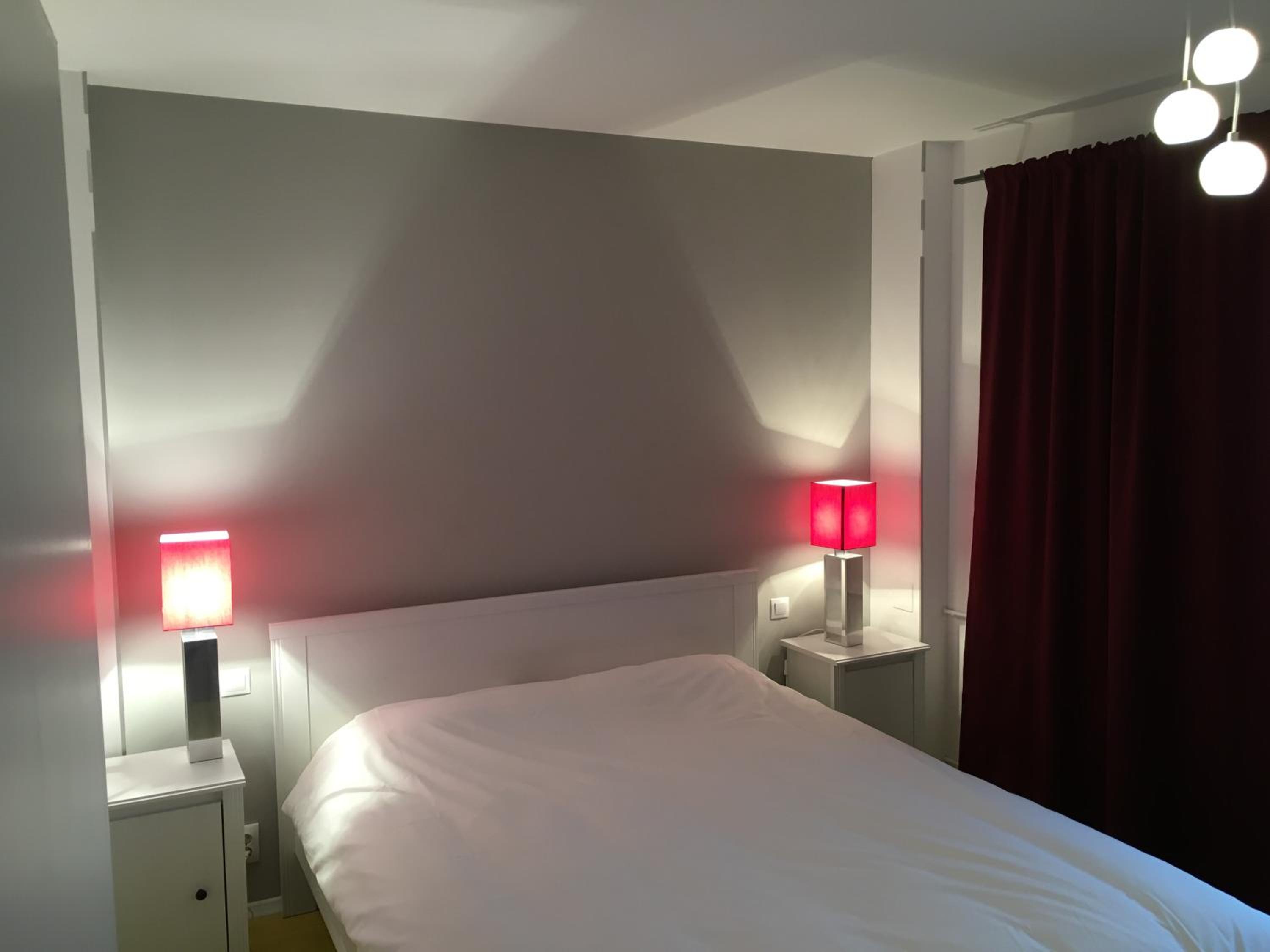 Two-Bedroom Apartment - Photo 2