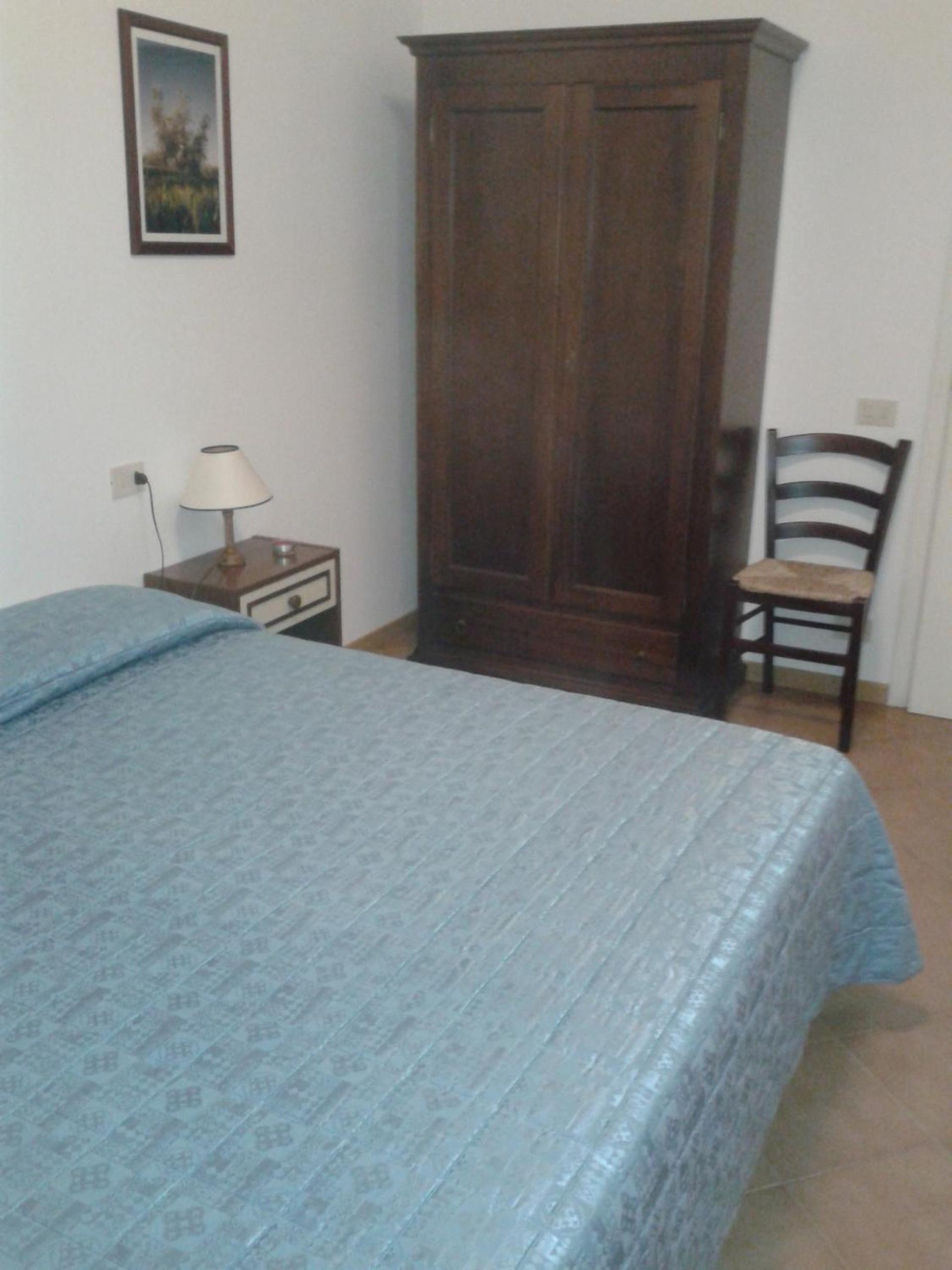 One-Bedroom Apartment - Separate Building photo 1
