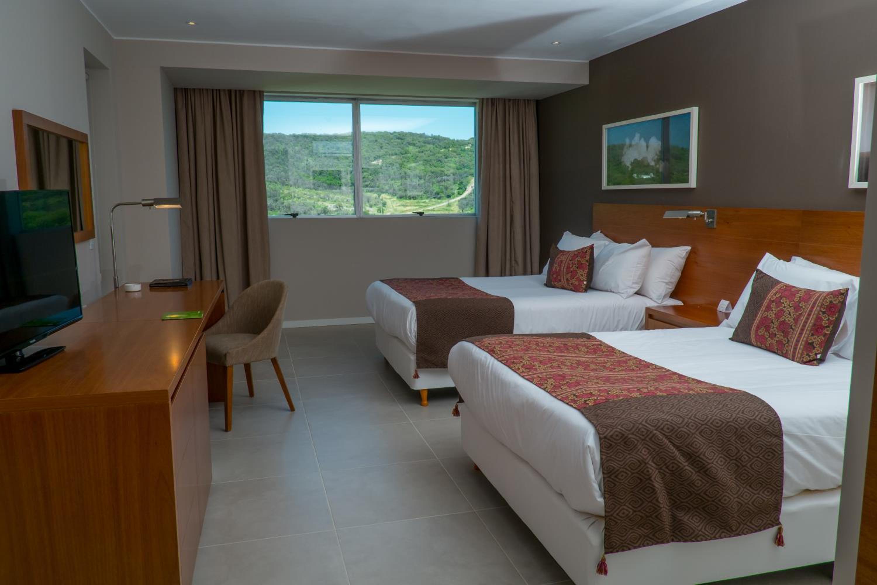 Superior Twin Room photo 2