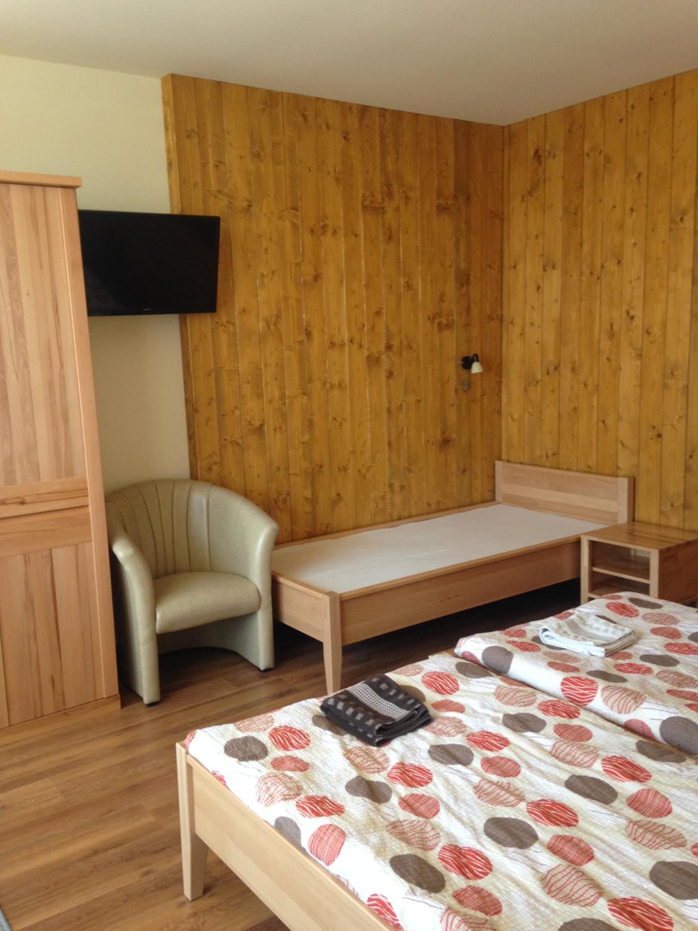 Two-Bedroom Apartment - Photo 8