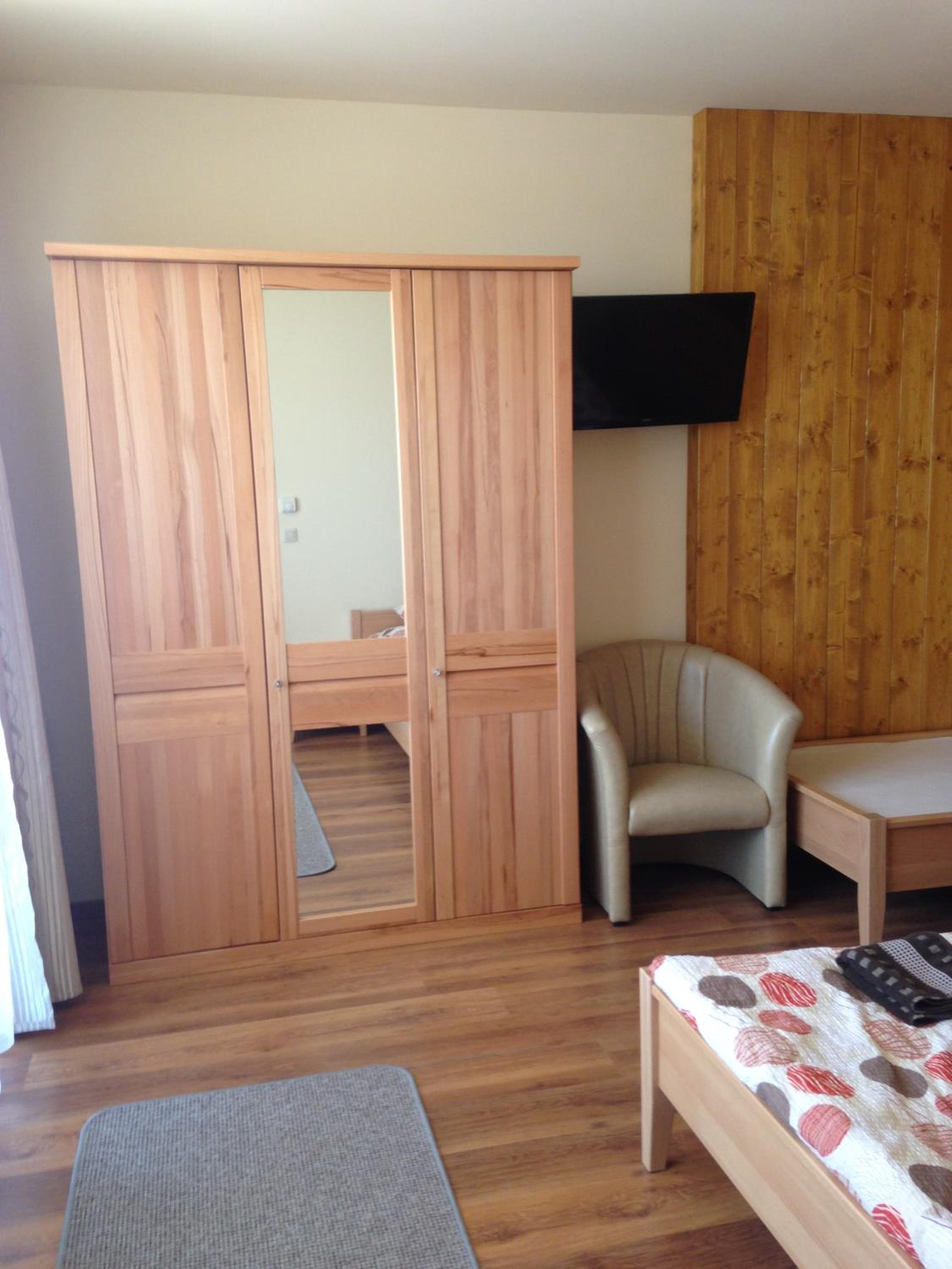 Two-Bedroom Apartment - Photo 7