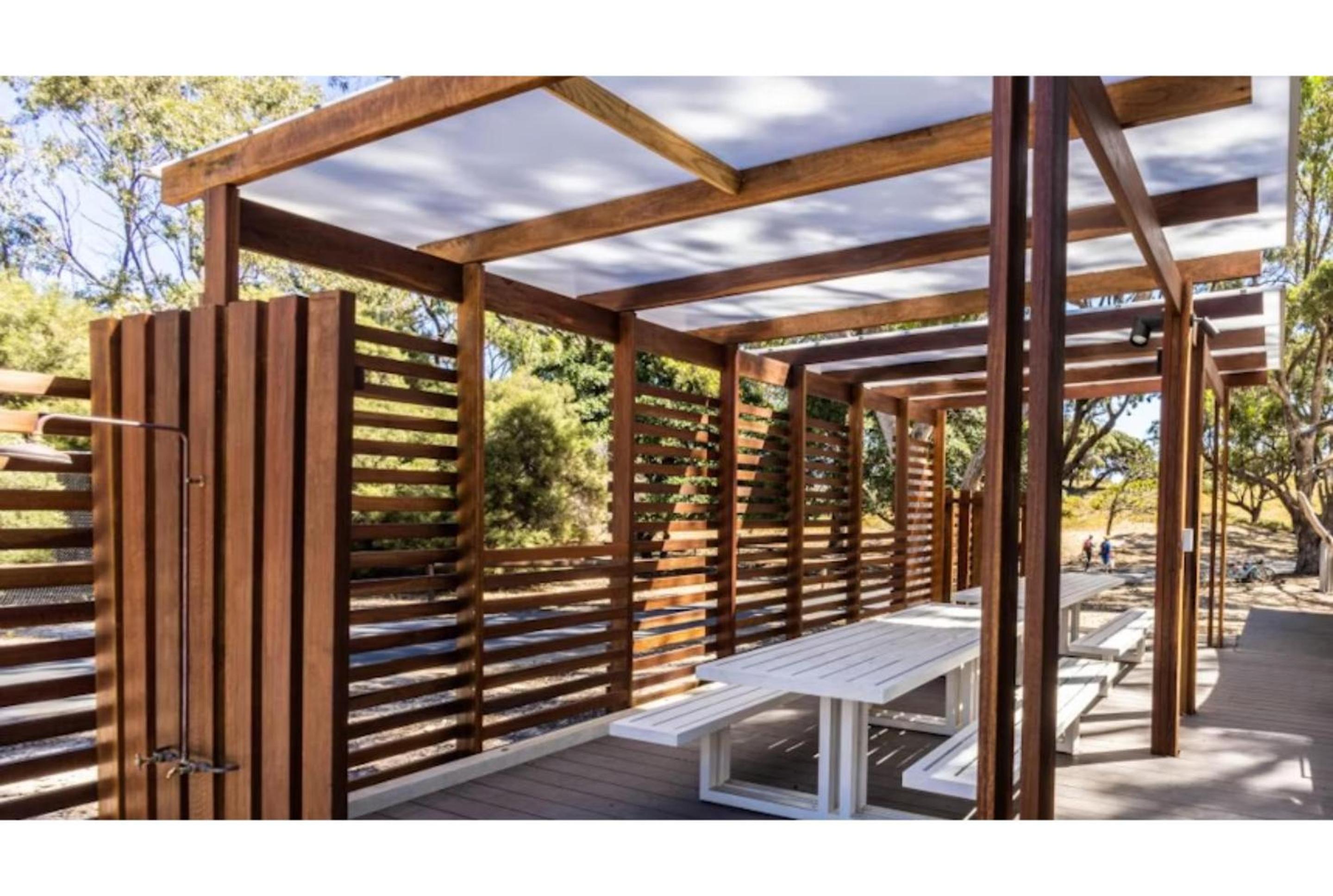 Superior Duplex Family Tent - Photo 3