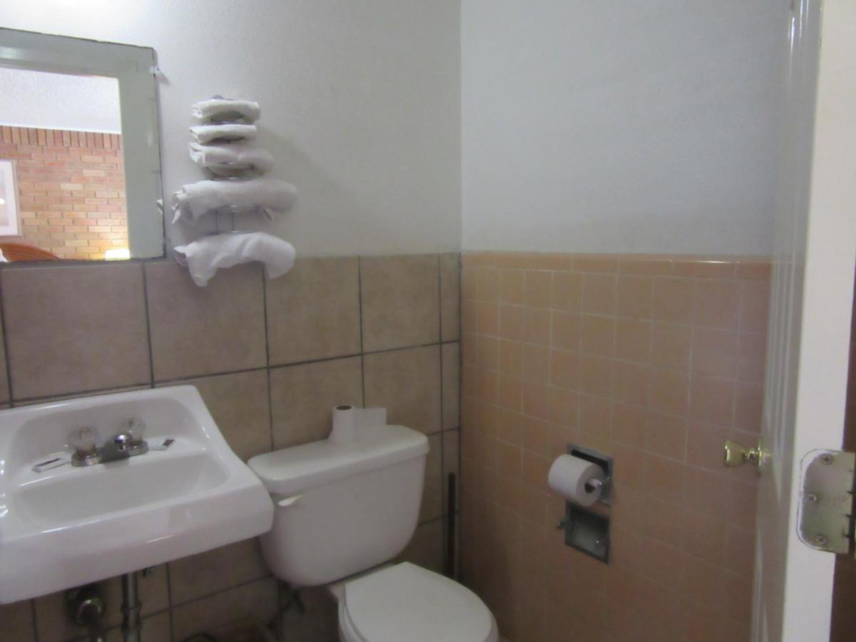 Double Room with Two Double Beds photo 2