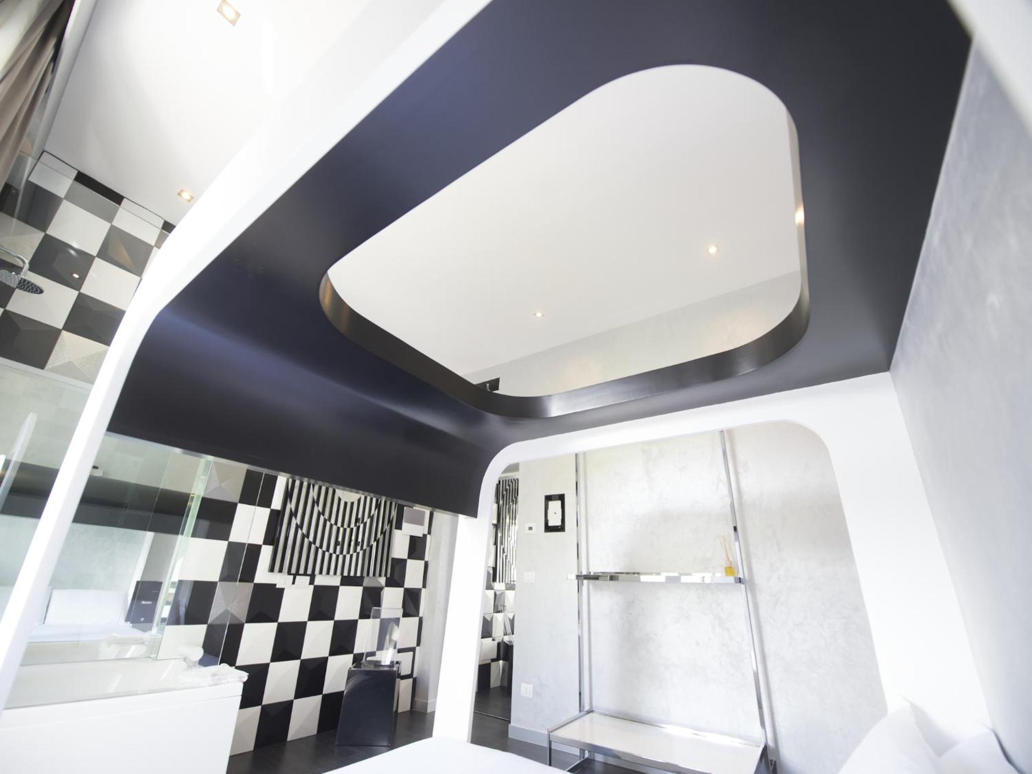Deluxe Double Room with Spa Bath photo 2