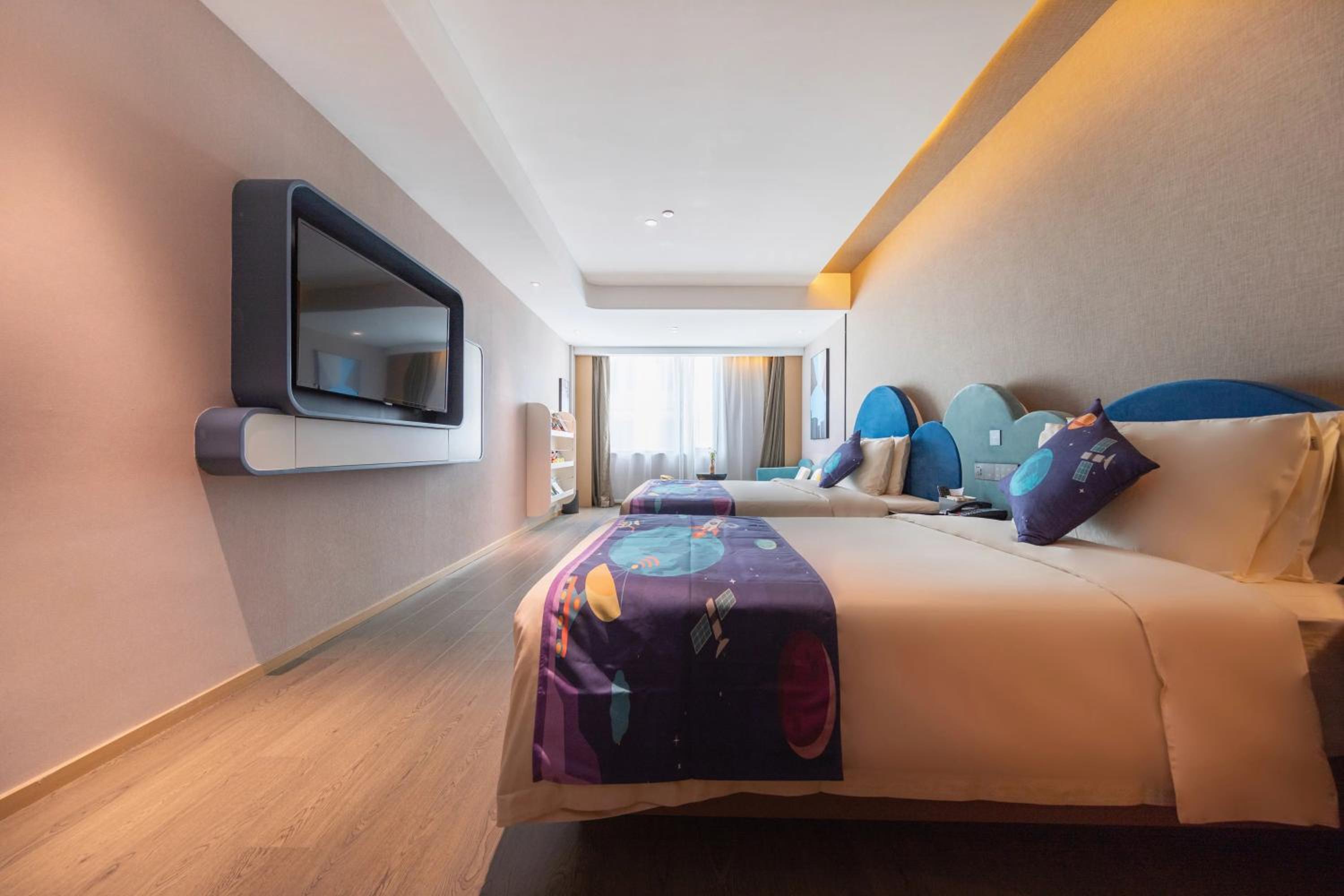 Jimu Family Suite