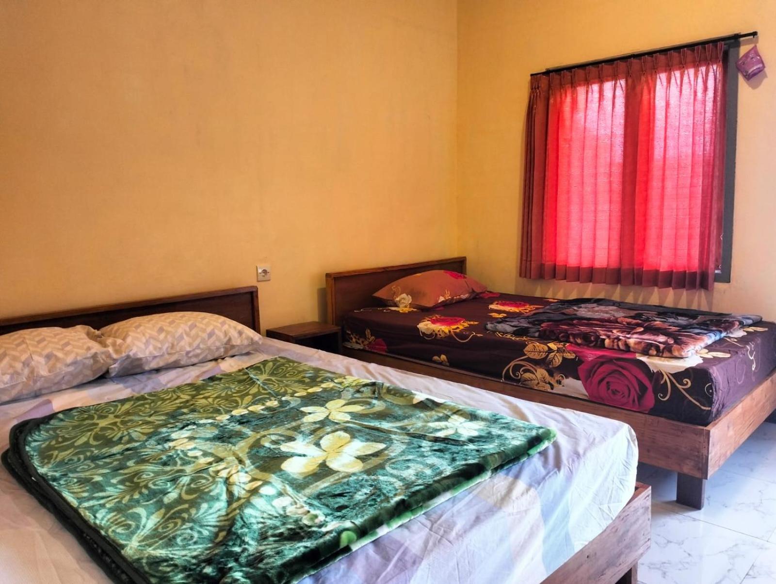 Standard Twin Room - Photo 1