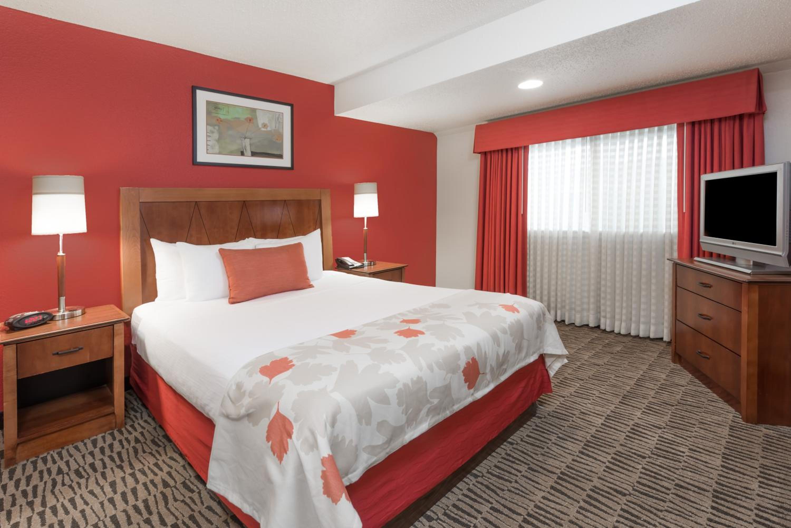 Two-Bedroom Suite with Two Queen Beds - Non-Smoking