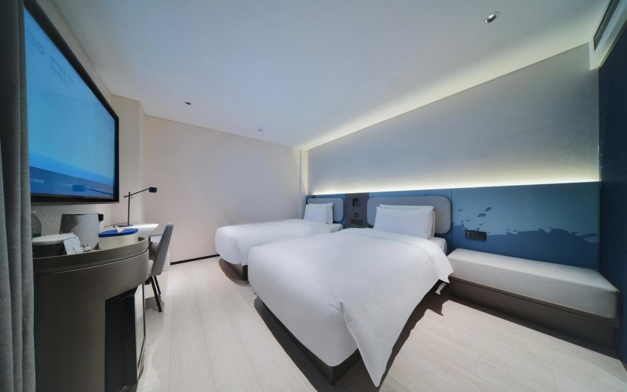 Light Twin Room  photo 2