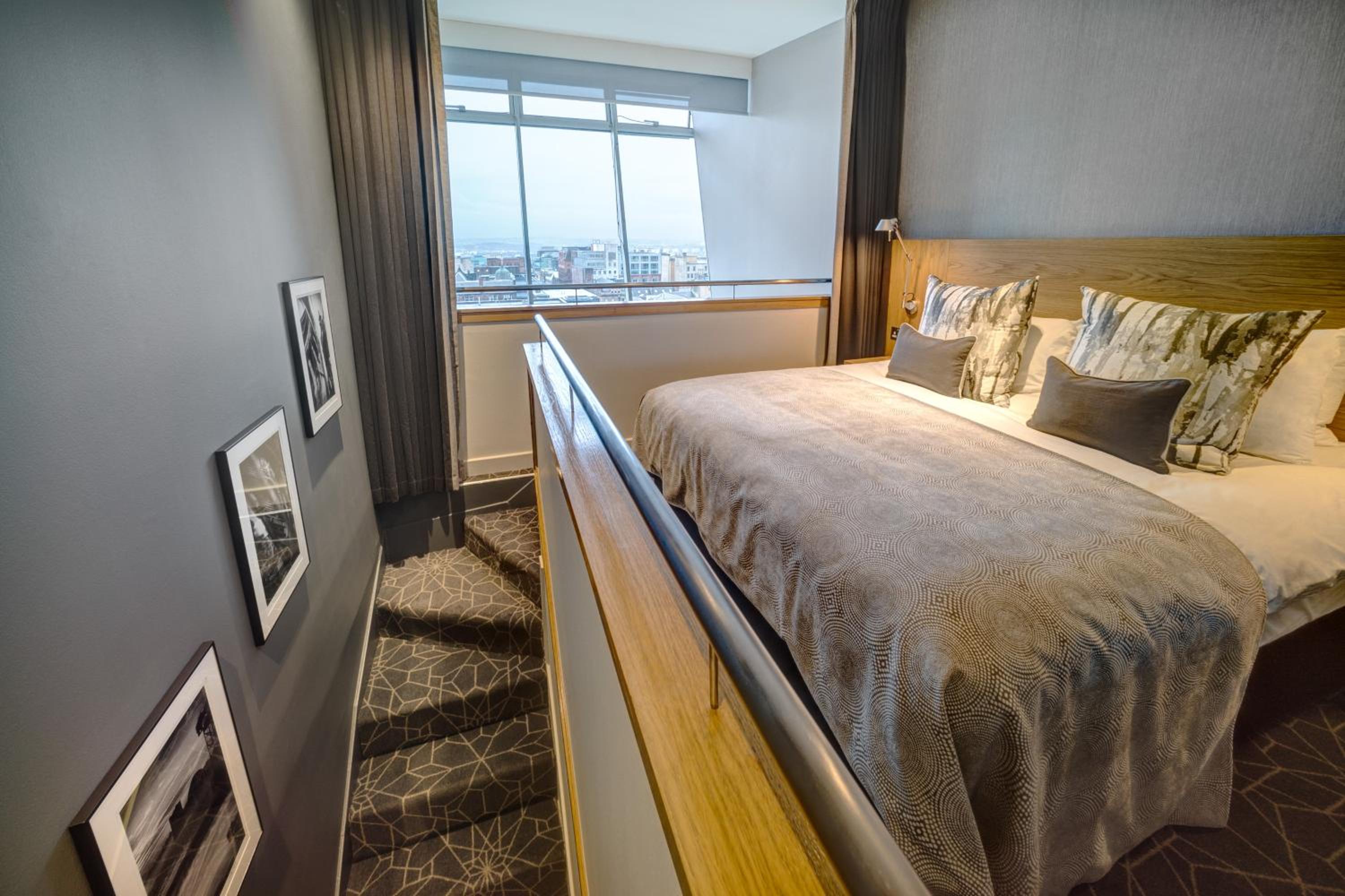 Duplex Suite - Photo 1