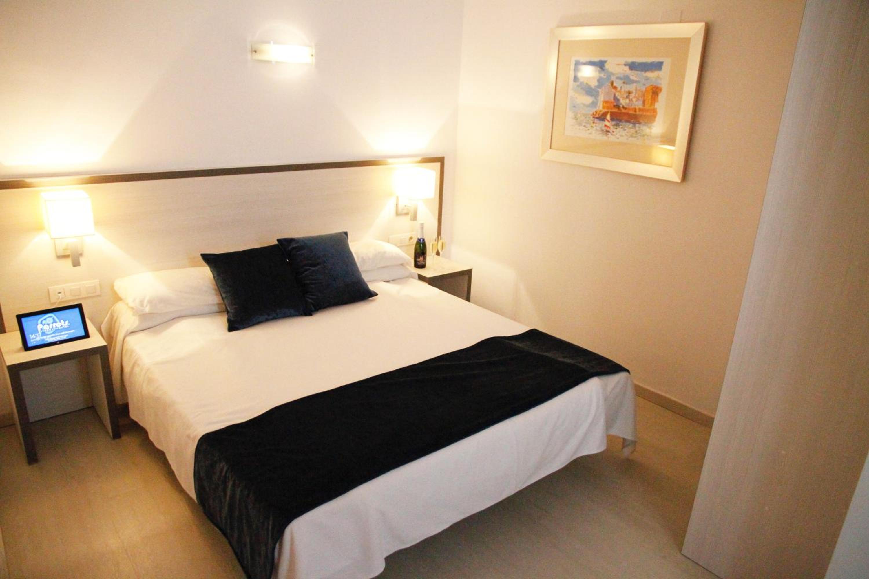 Economy Double Room photo 2