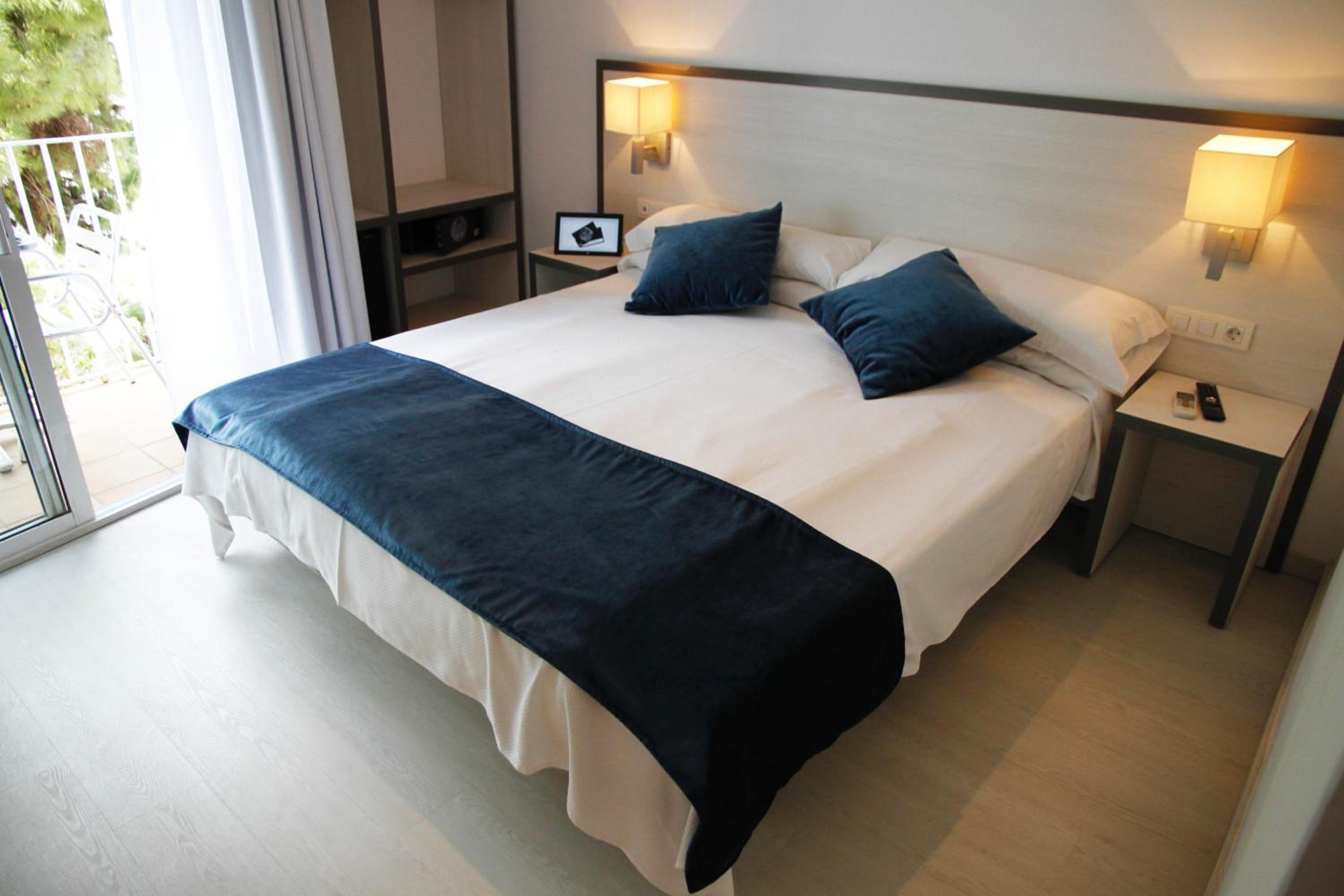 Double Room with Balcony photo 2