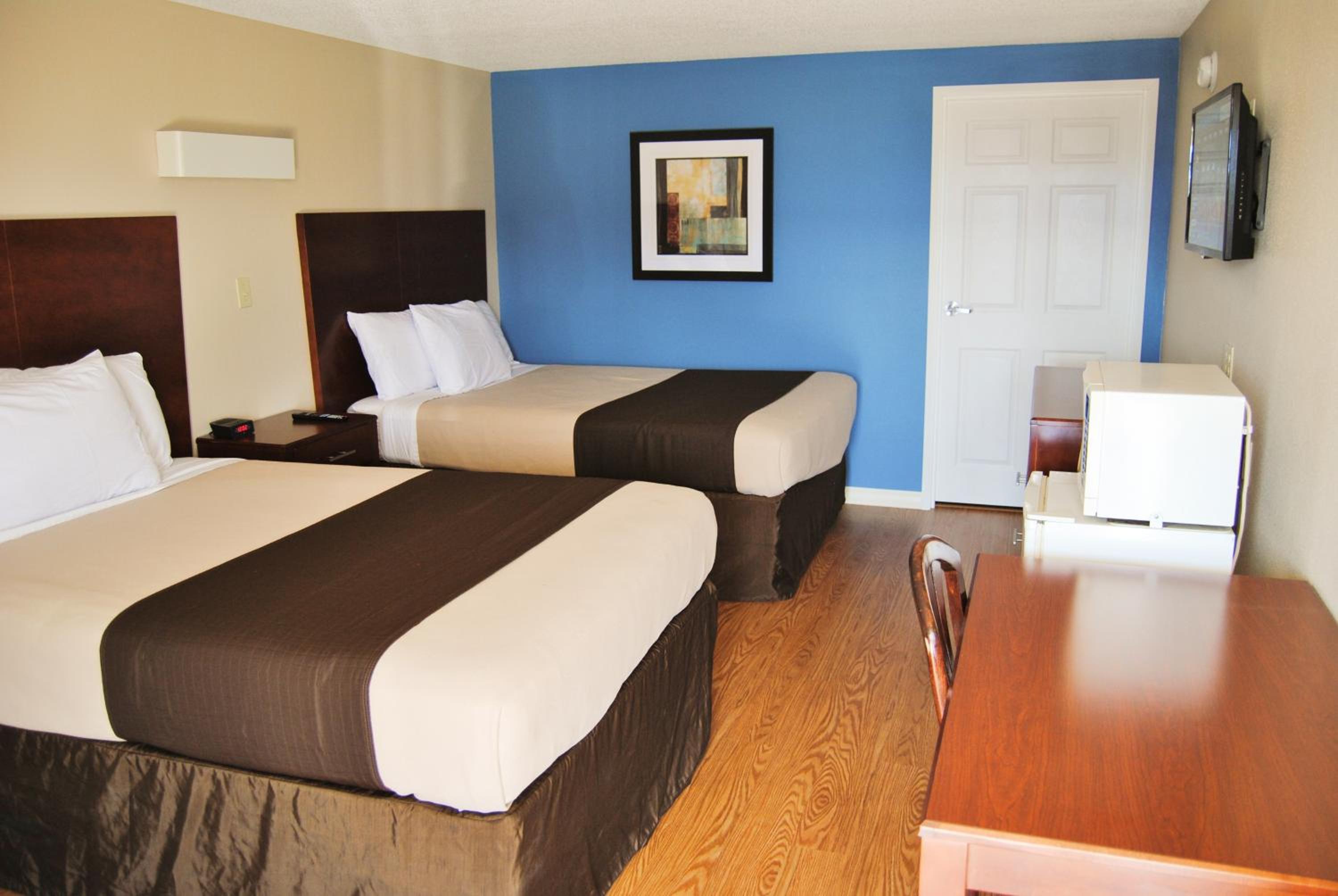Double Room with Two Double Beds - Non-Smoking - Photo 3