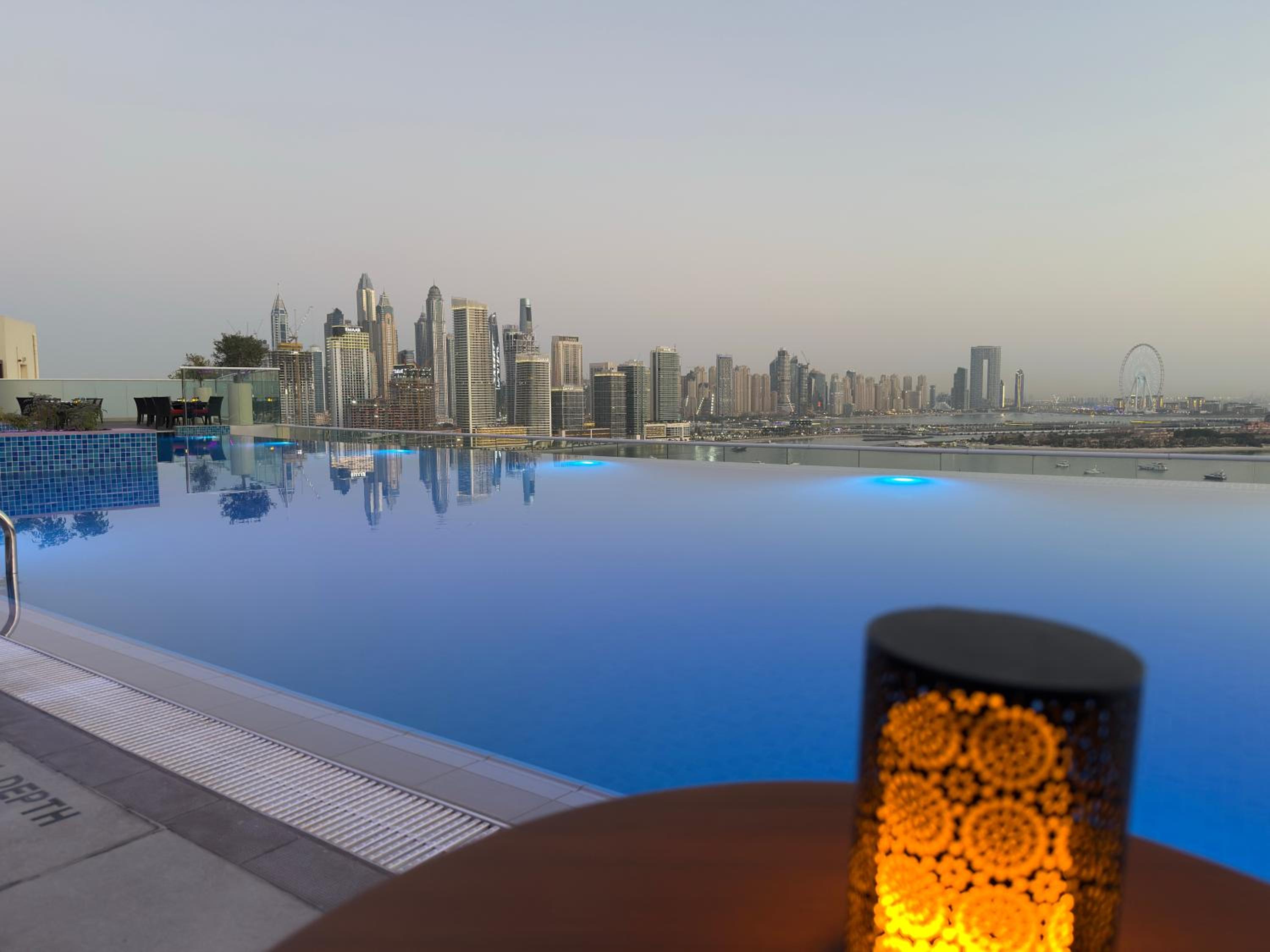 Two-Bedroom Apartment with Balcony and Sea View photo 1