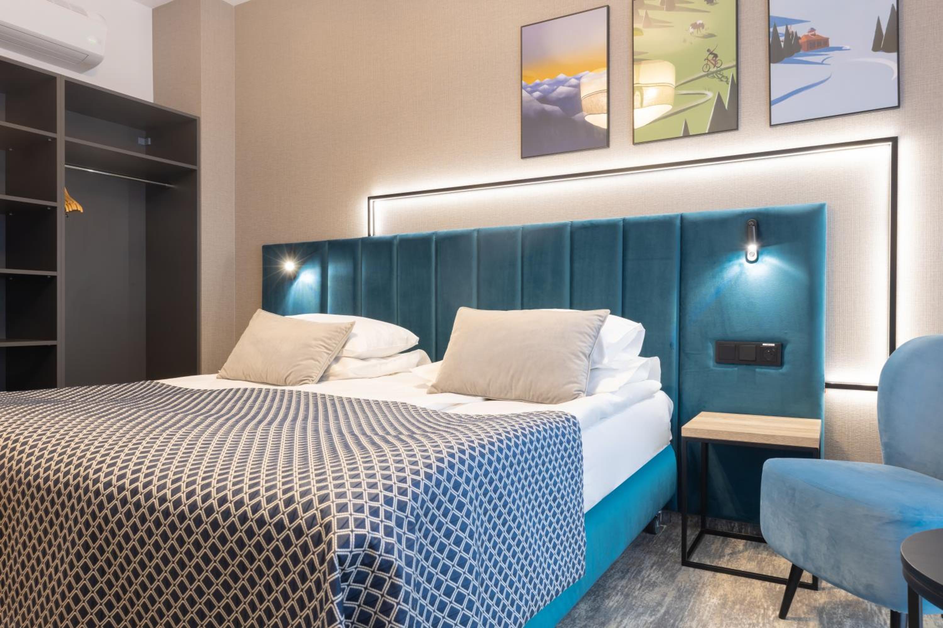 Suite with Balcony