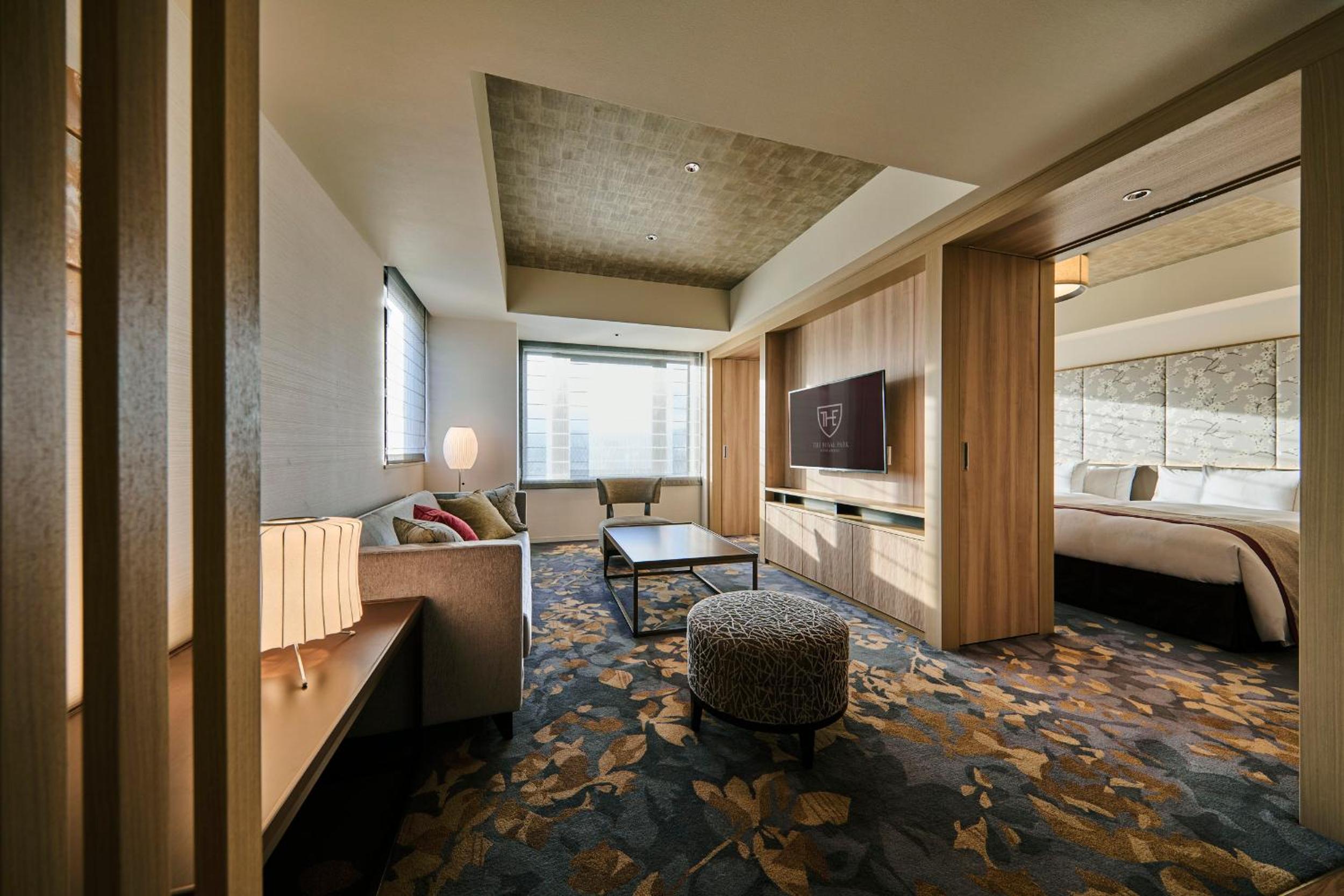 Suite - Photo 5