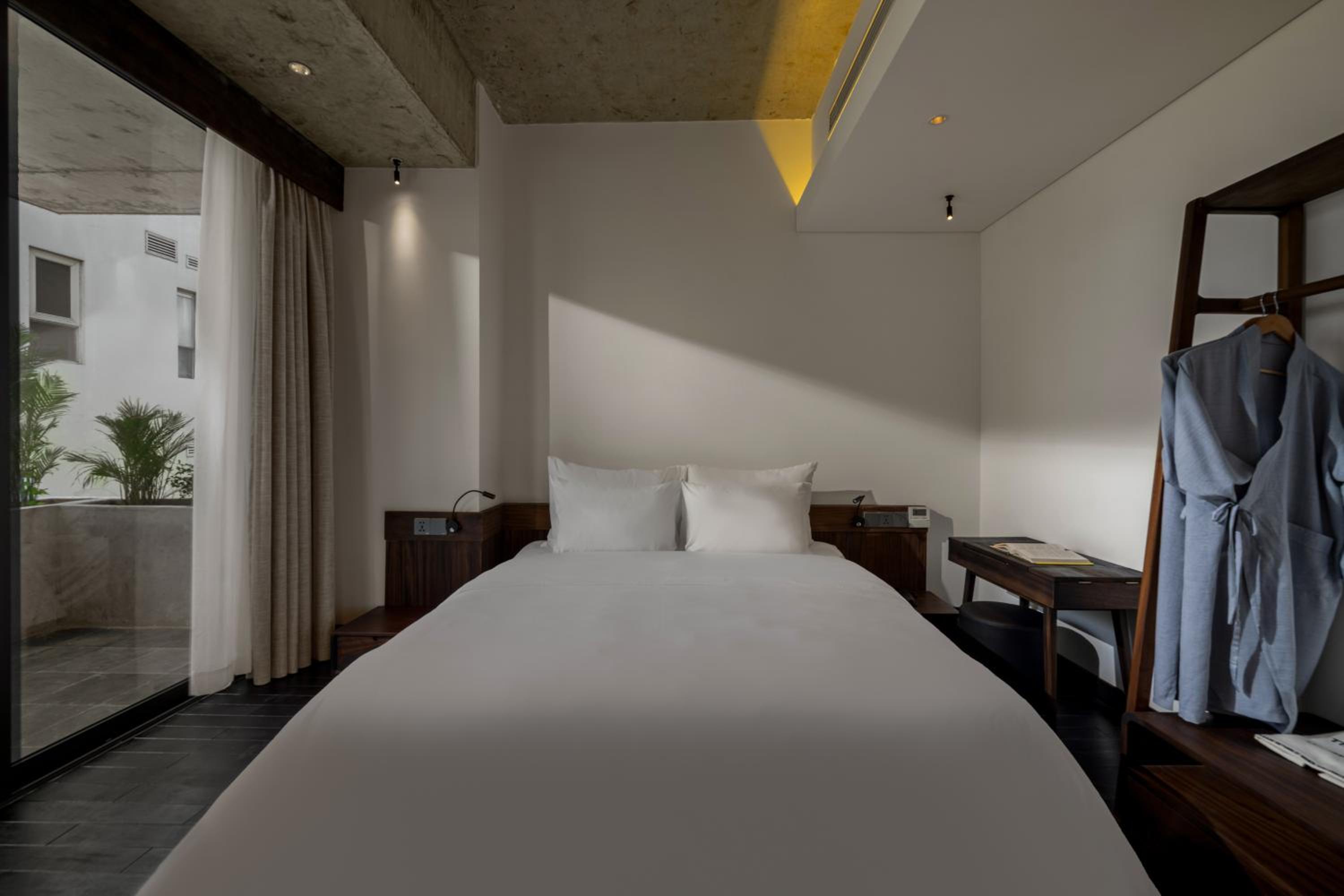 One-Bedroom Family Apartment - Photo 8