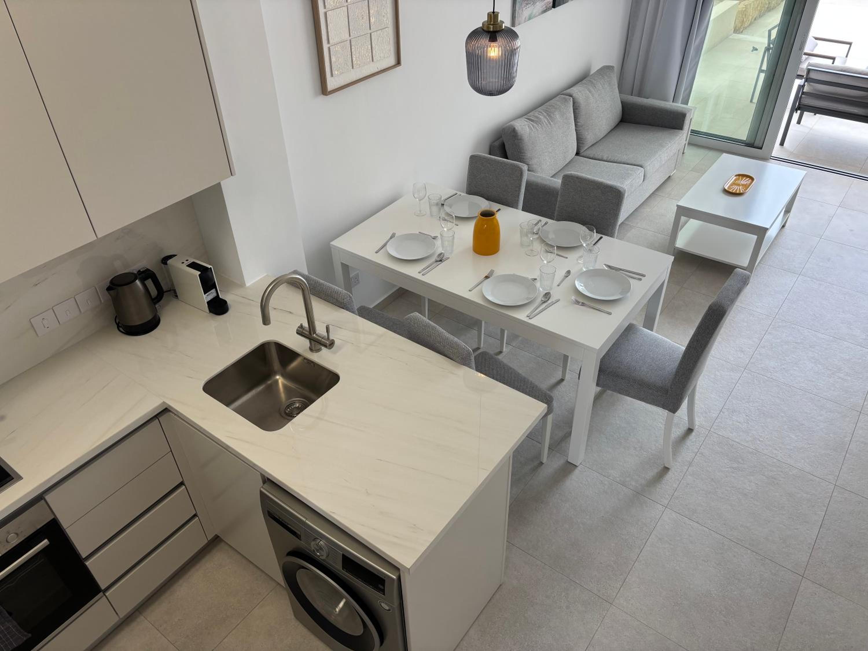 Three-Bedroom Villa photo 2