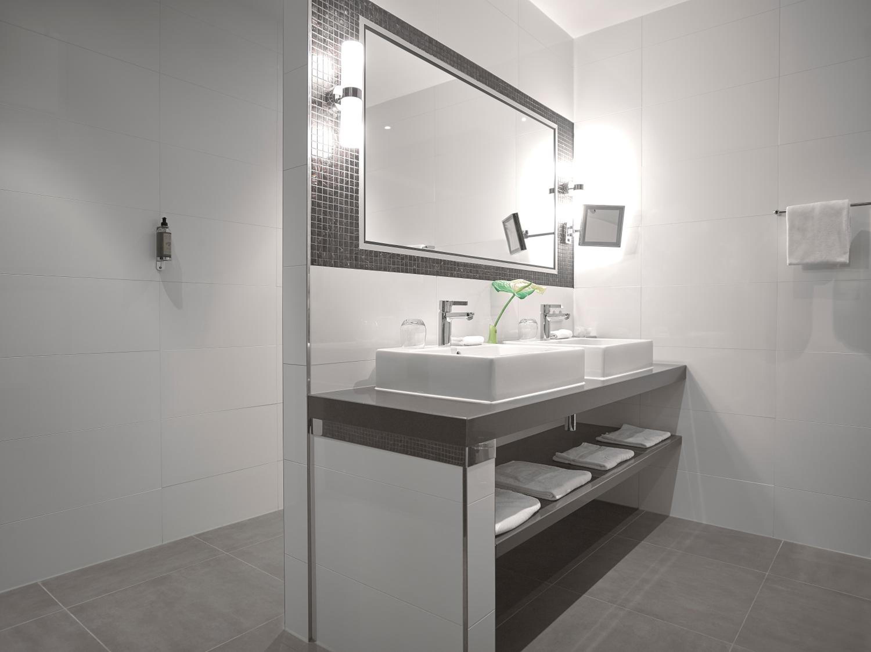 Deluxe Double Room without Spa Access