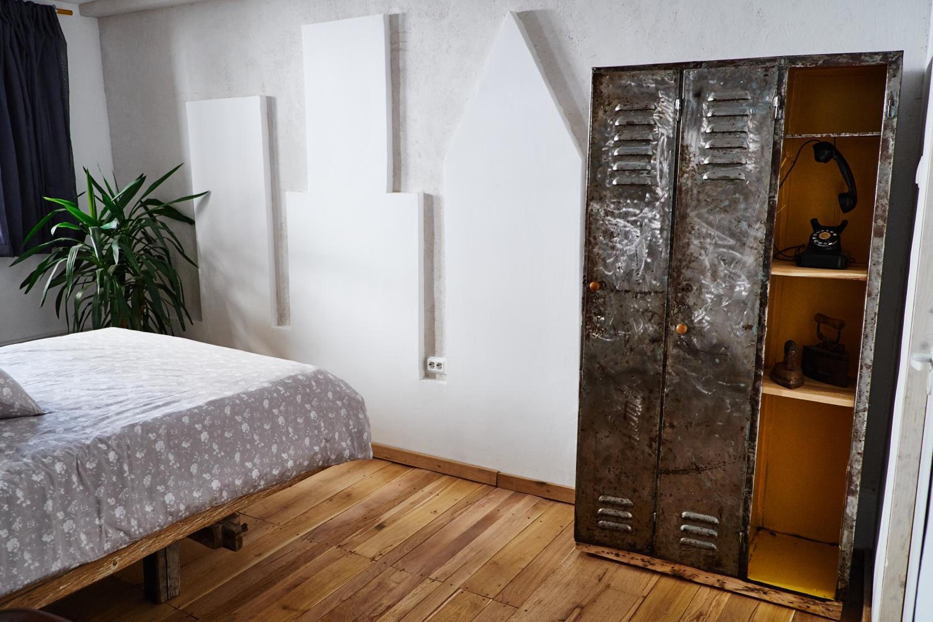 Two-Bedroom Apartment - str. Cetatii 26A - Photo 15