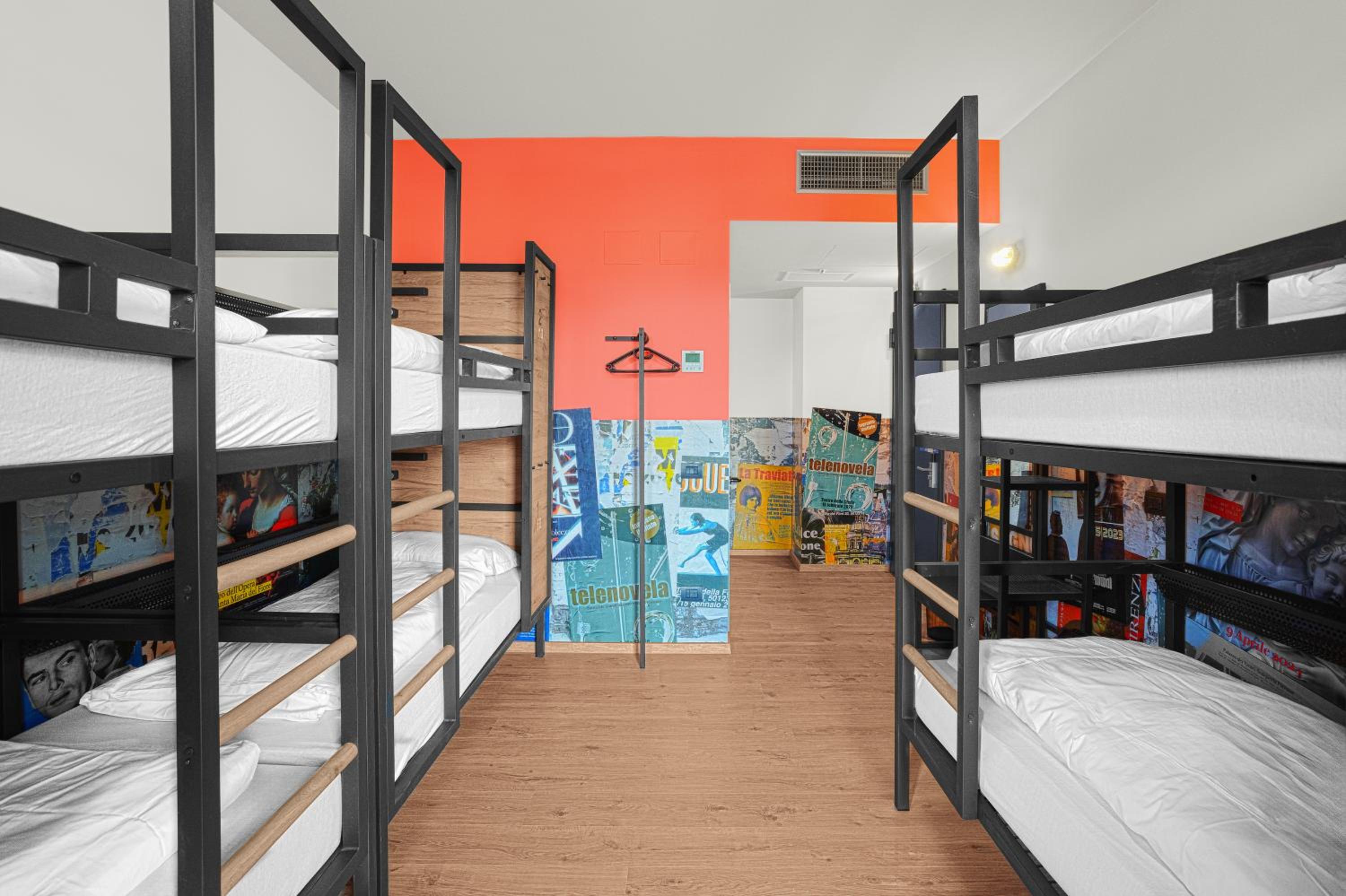 6-Bed Room (Bunk Beds Only) photo 2