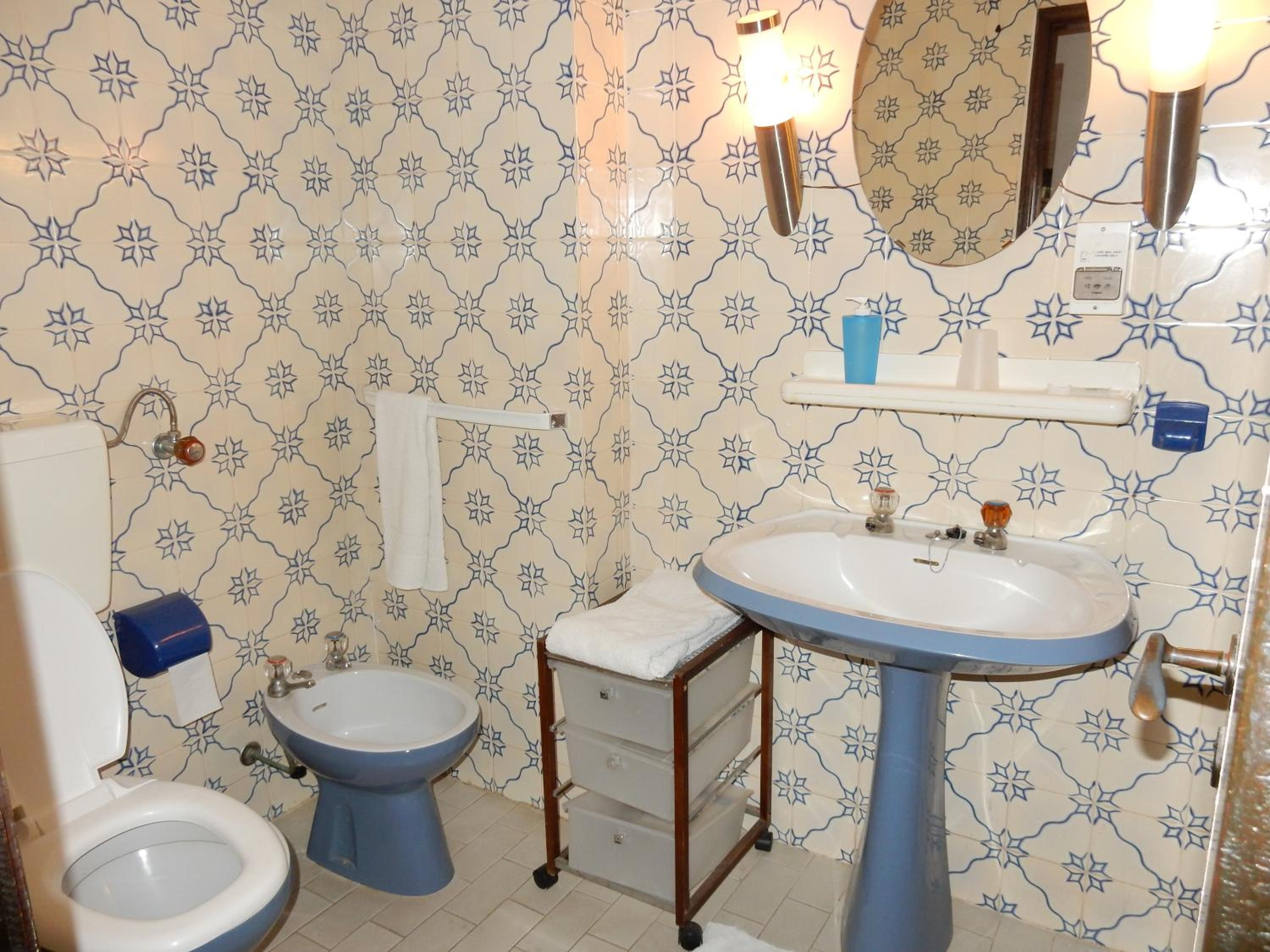 One-Bedroom Apartment - Photo 11