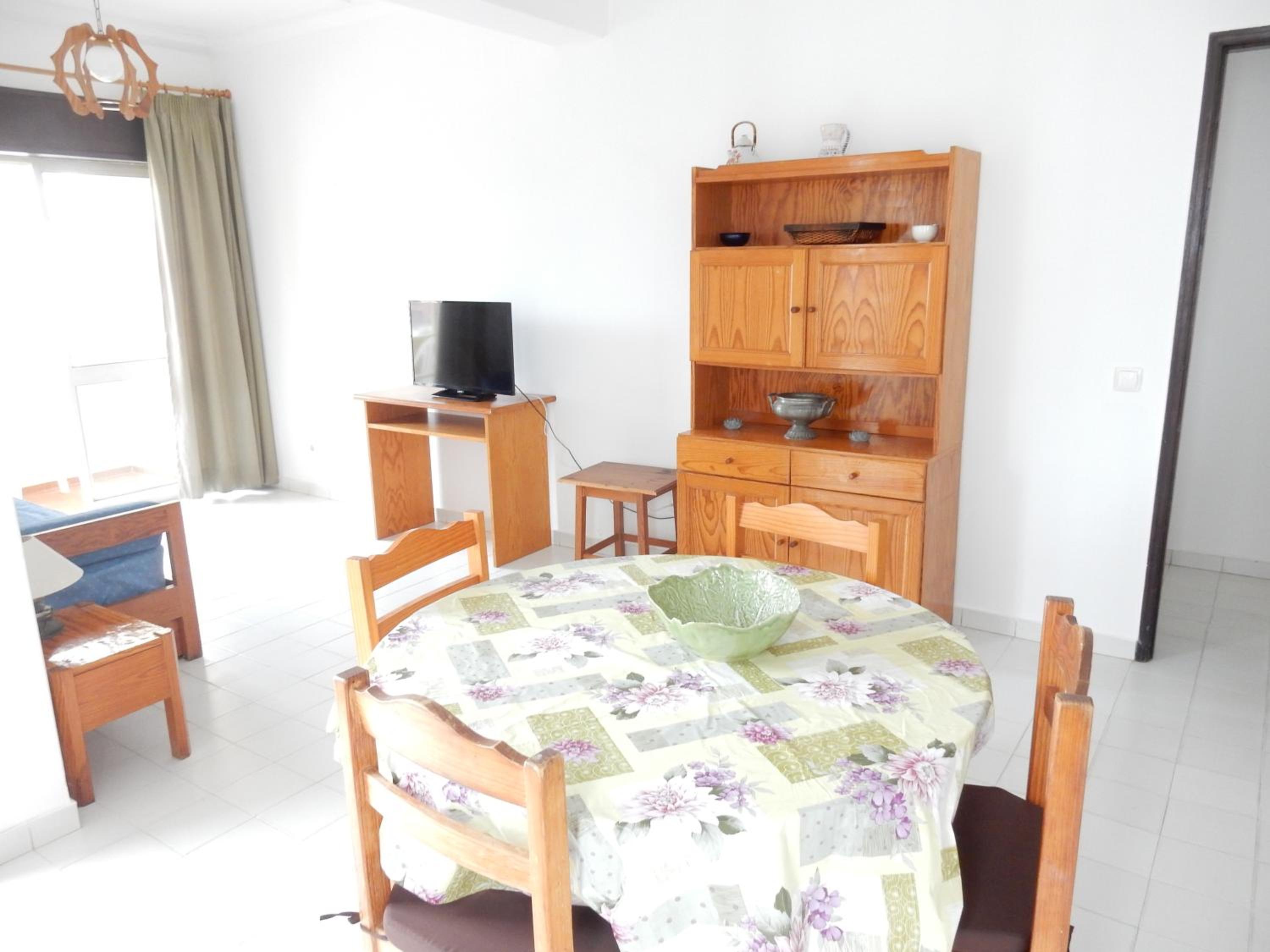 One-Bedroom Apartment - Photo 21