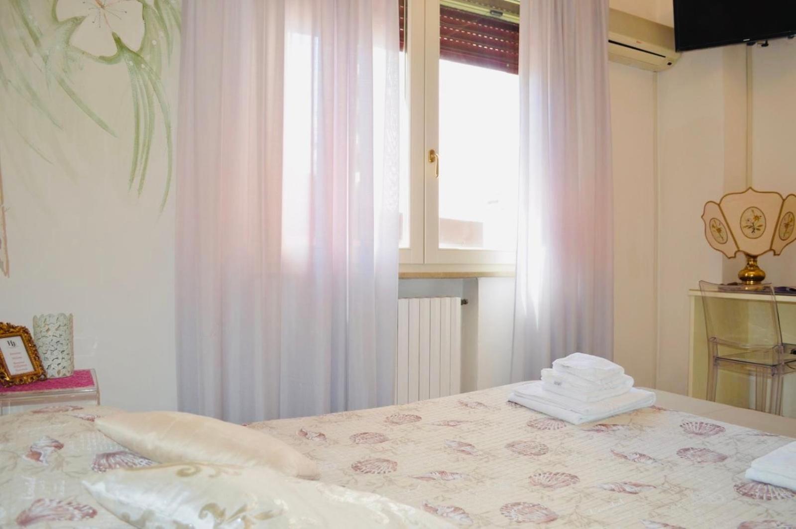 Double or Twin Room photo 1