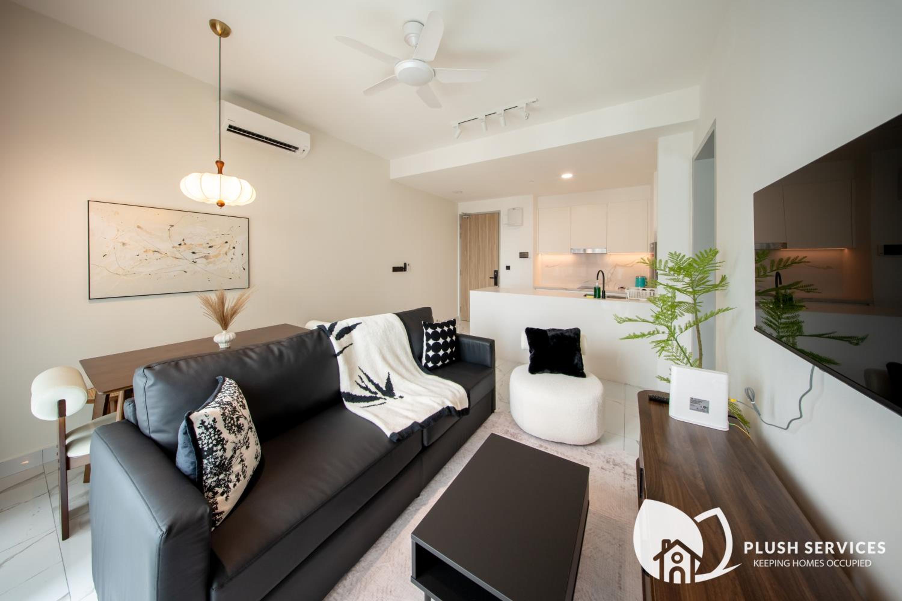 One-Bedroom Deluxe Apartment