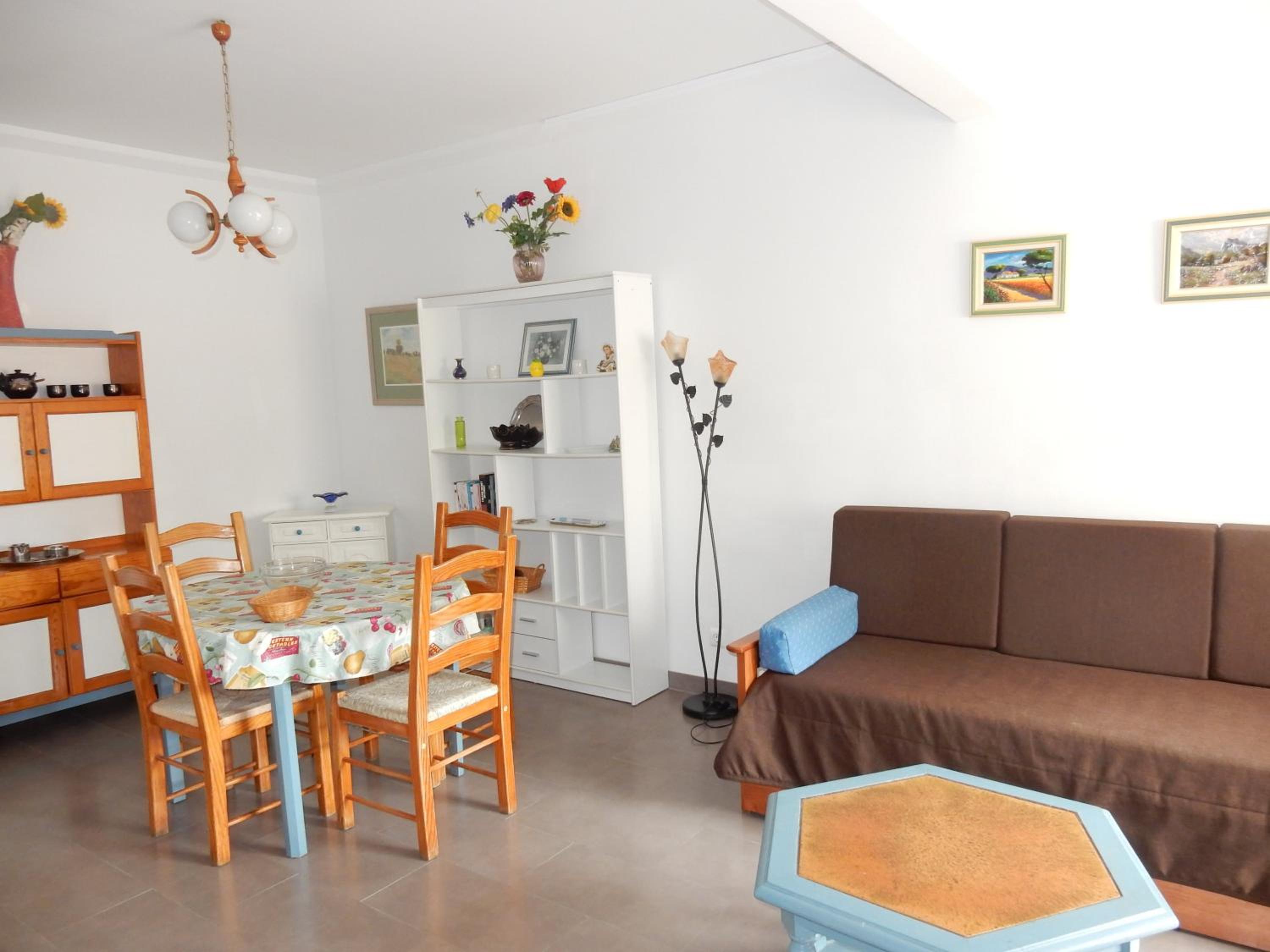 One-Bedroom Apartment - Photo 13
