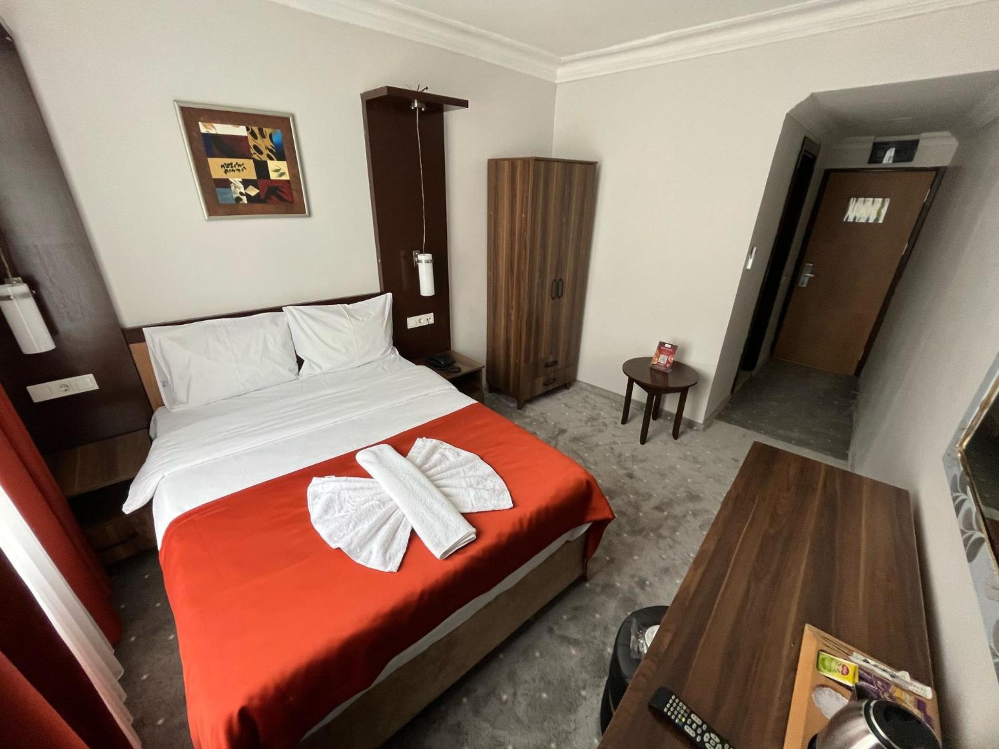 Double Room (1 Adult + 1 Child) photo 1