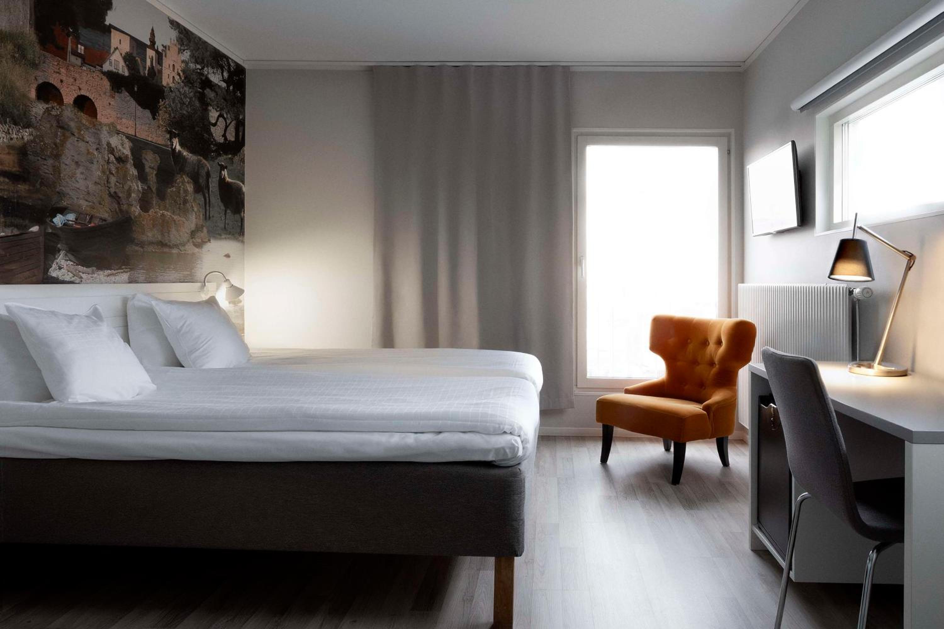 Economy Twin Room