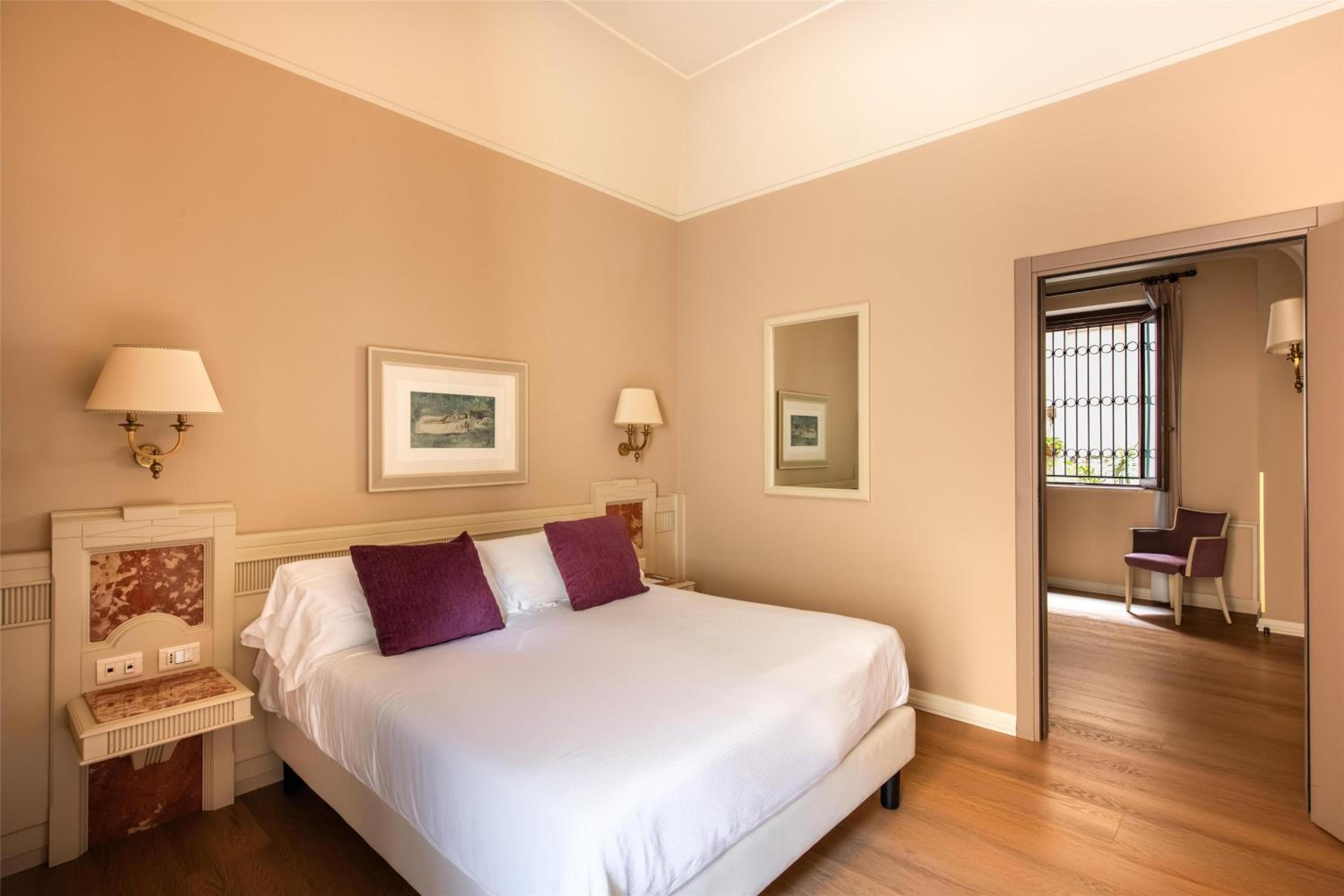 Standard Triple Room - Photo 2