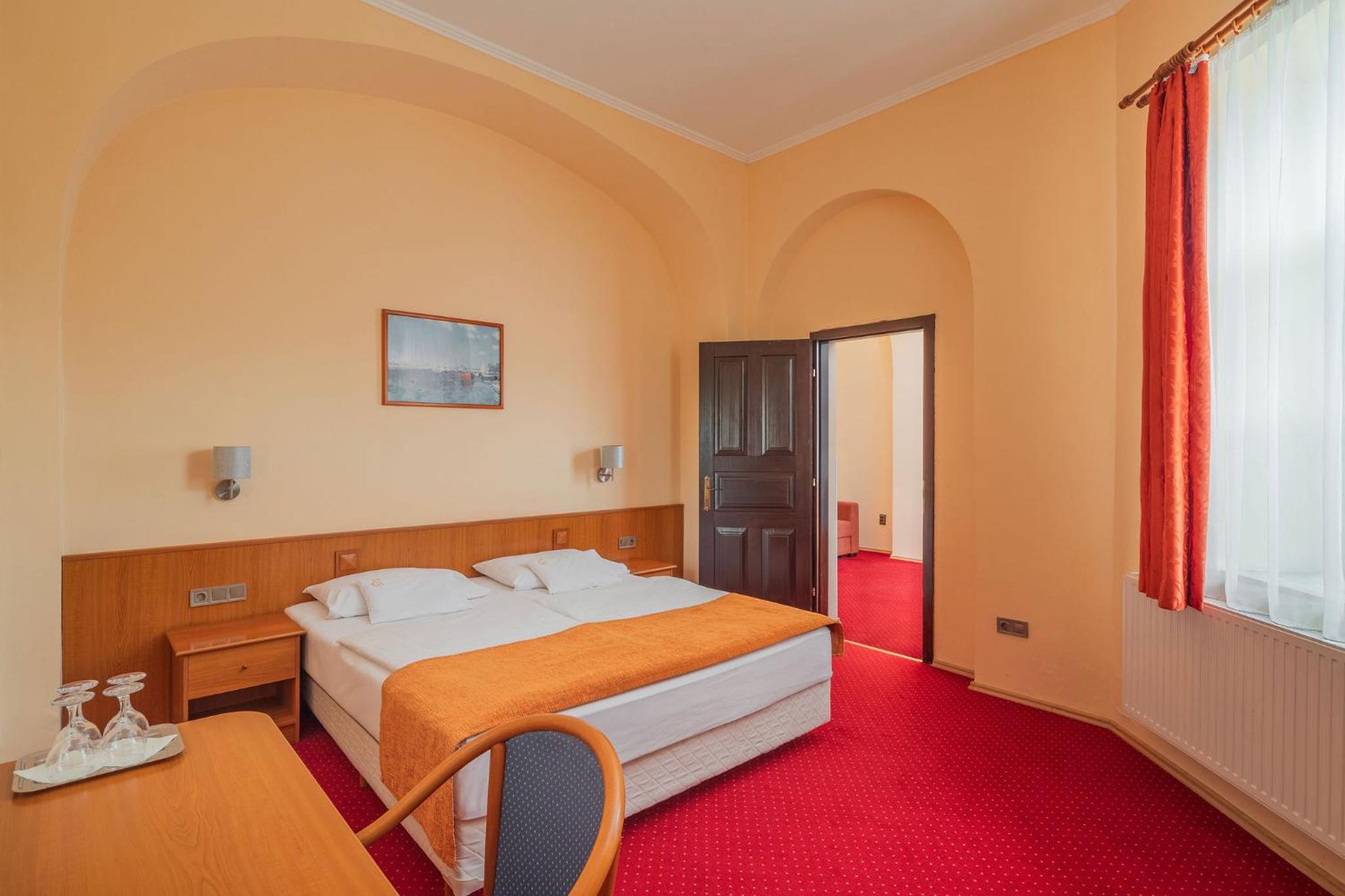 Erzsébet-wing, two-room family apartment for max. 6 people photo 3