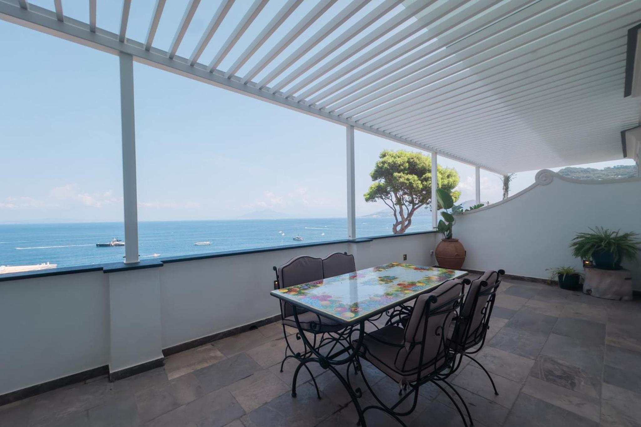 Suite with Sea View photo 2