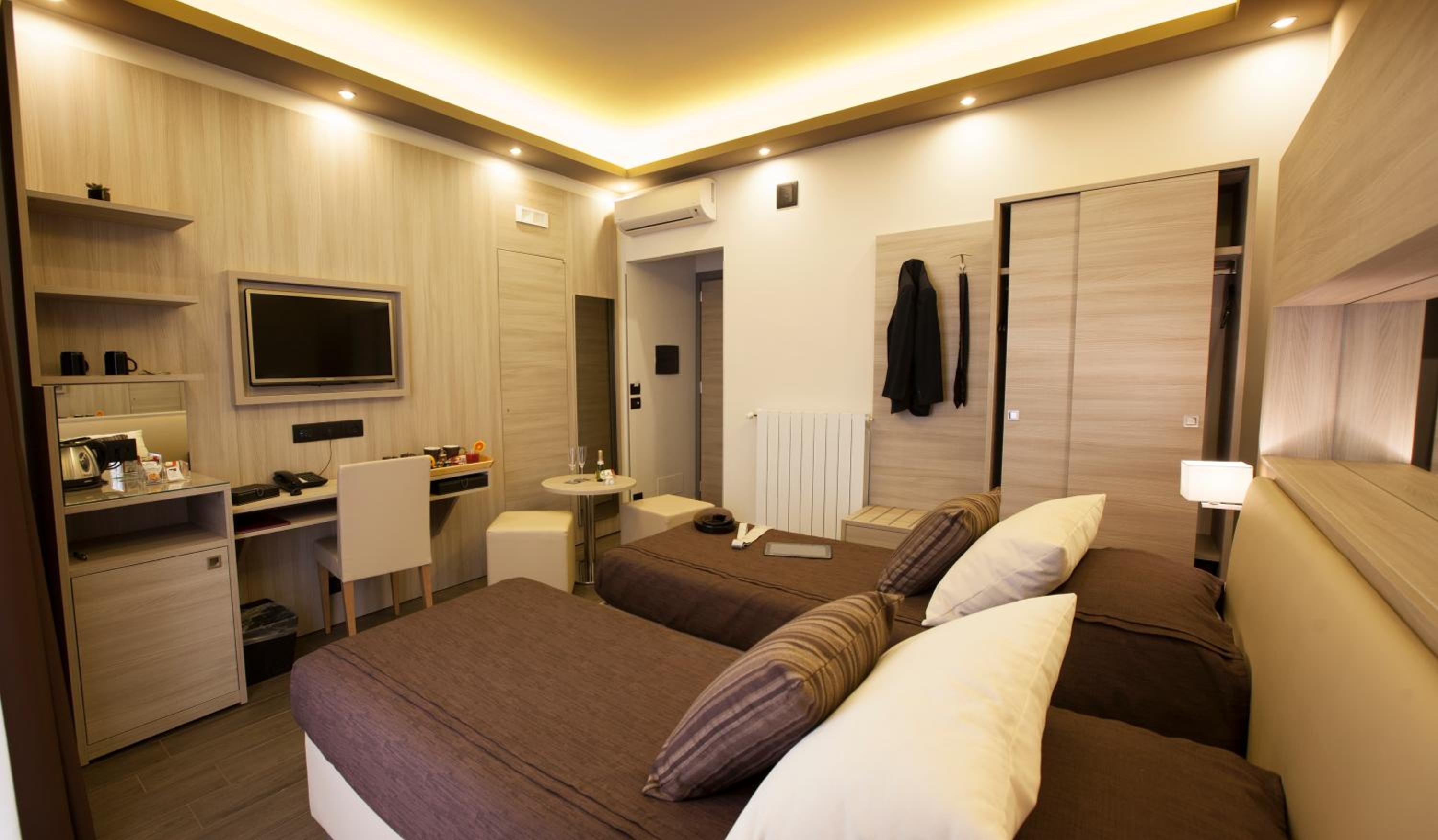 Deluxe Double Room - Photo 6