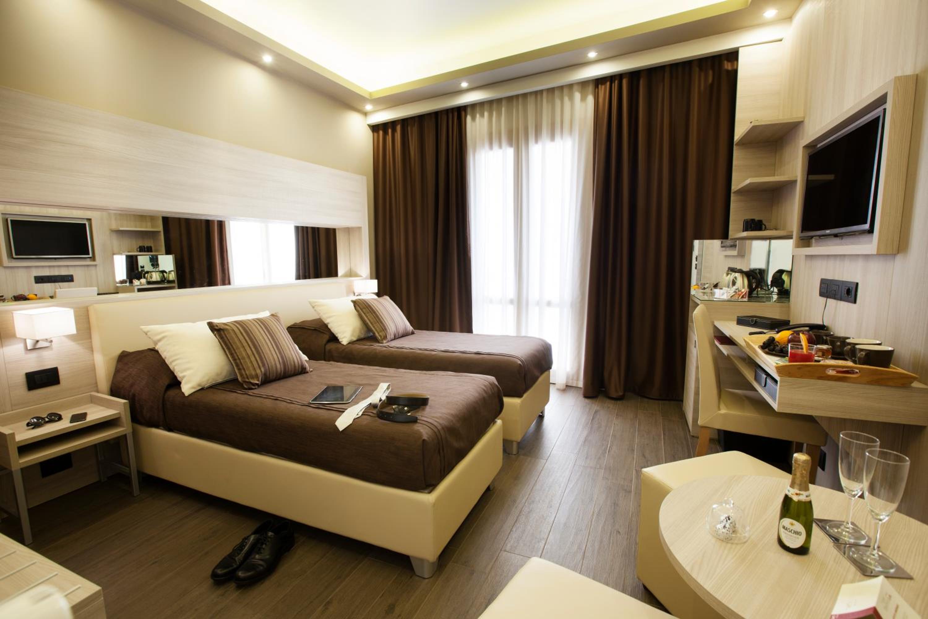 Deluxe Double Room - Photo 27