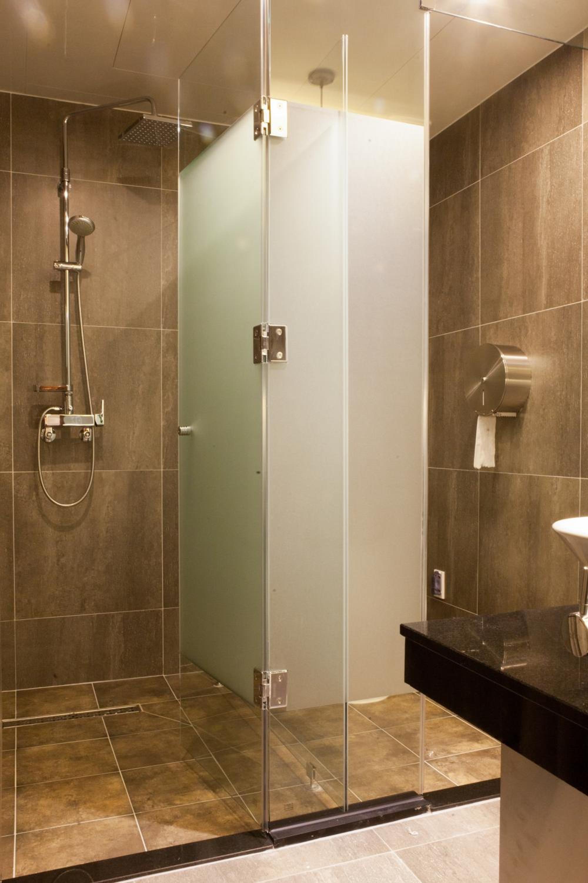 Business Twin Room photo 2