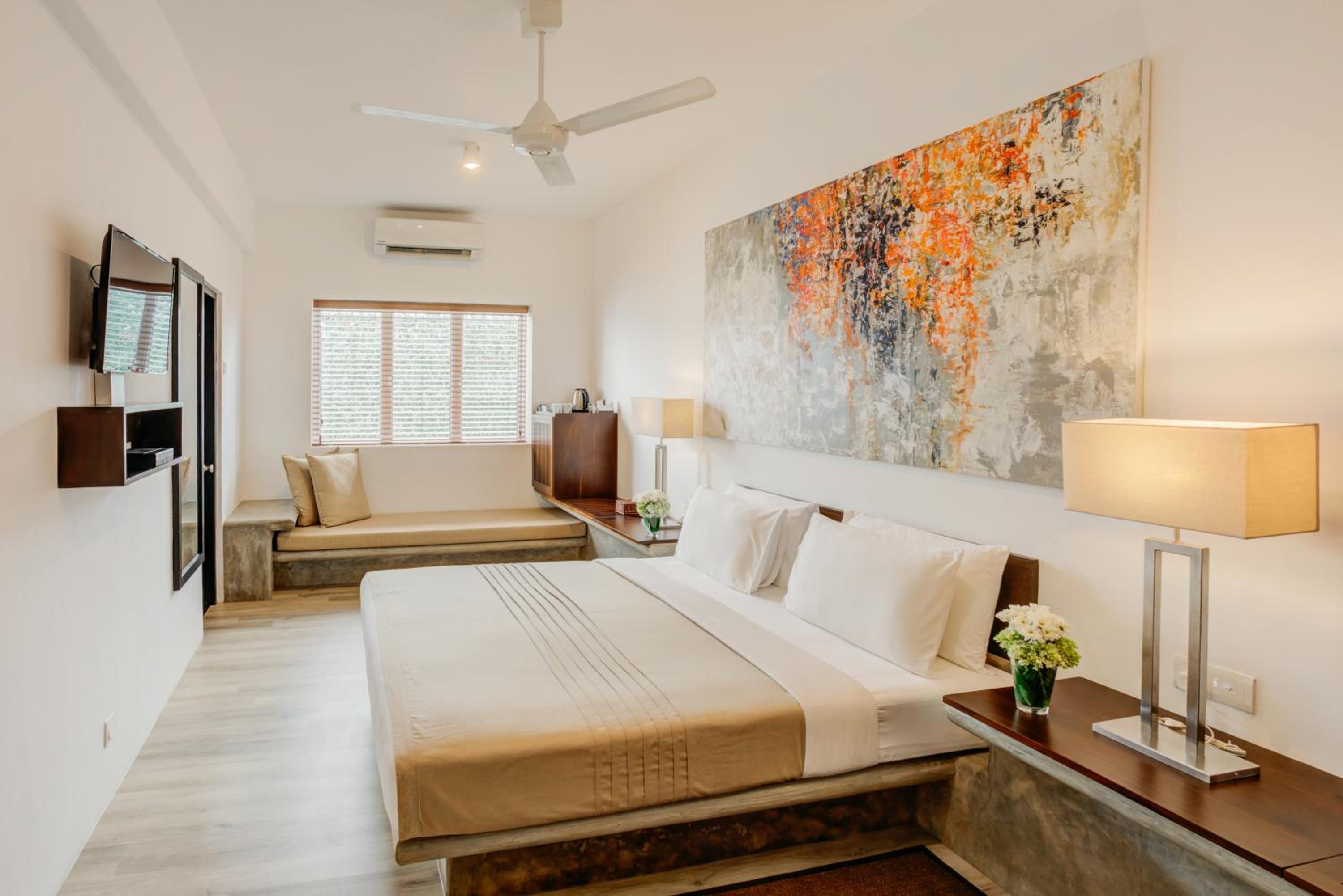 Superior King Room