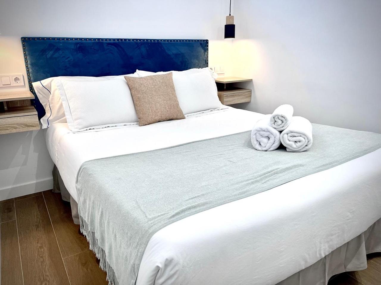 Superior One-Bedroom Apartment with Balcony photo 2