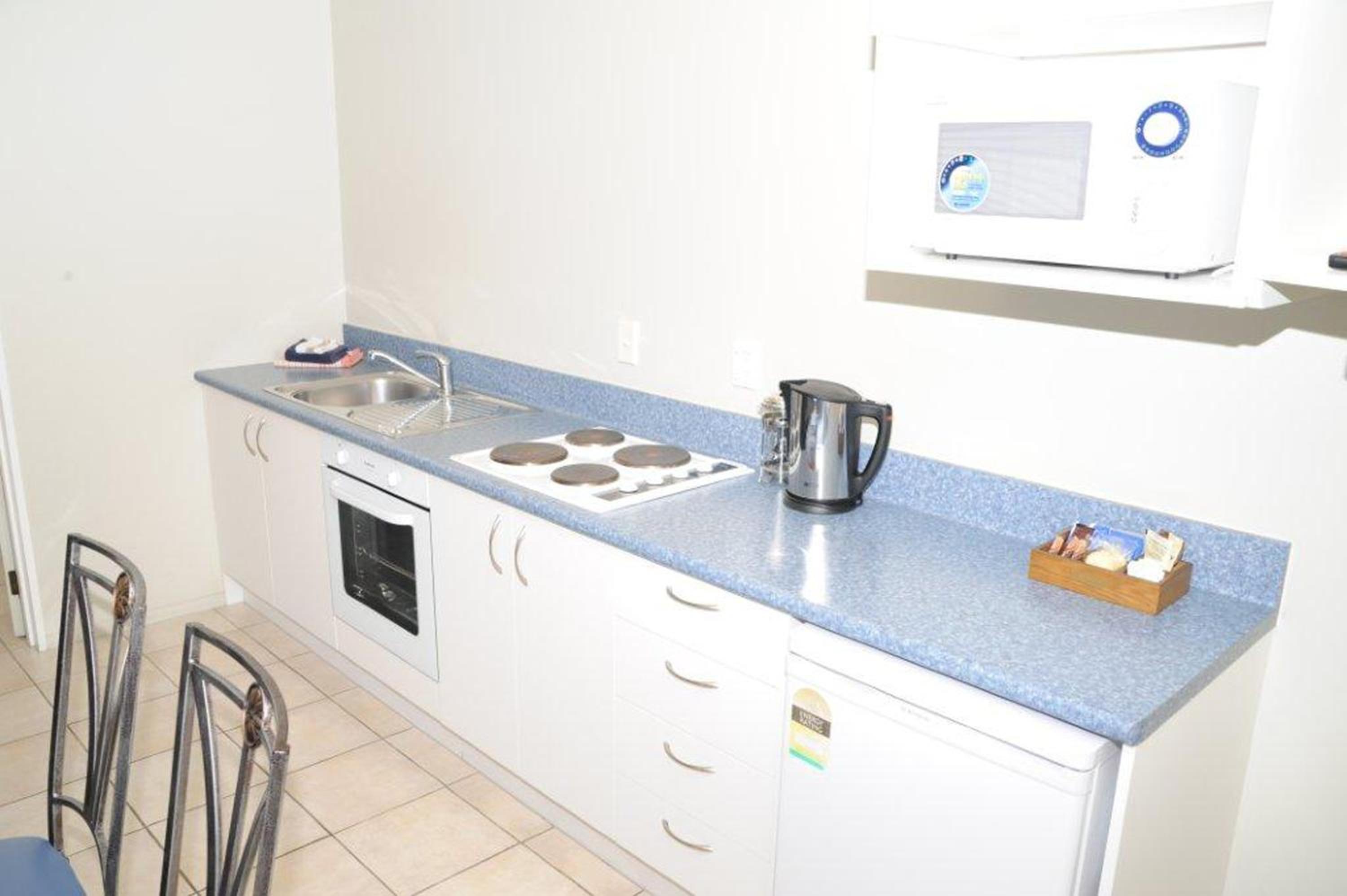 Two-Bedroom Apartment with Spa Bath - Photo 4