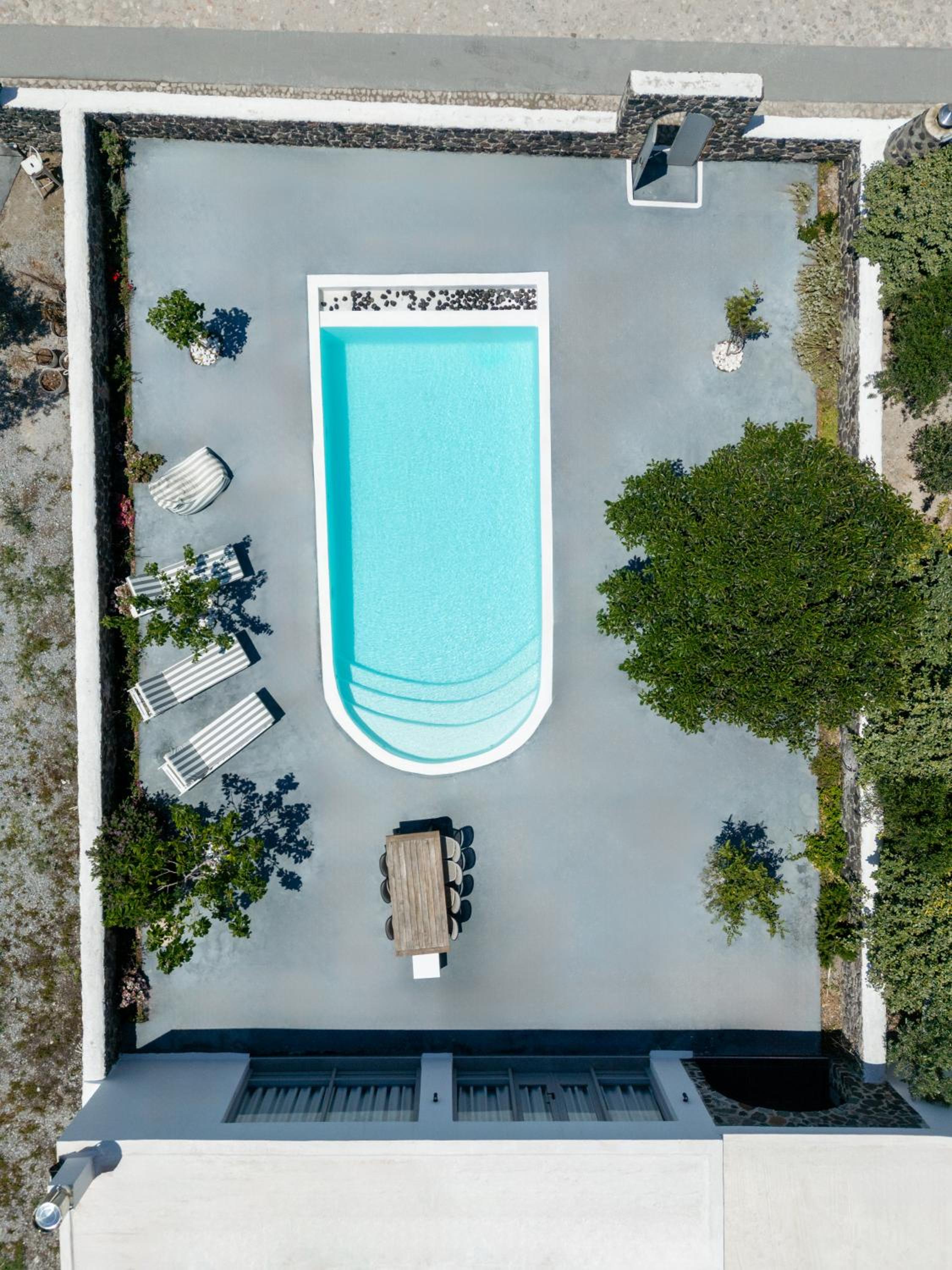 Two Bedroom Apartment with Private Pool