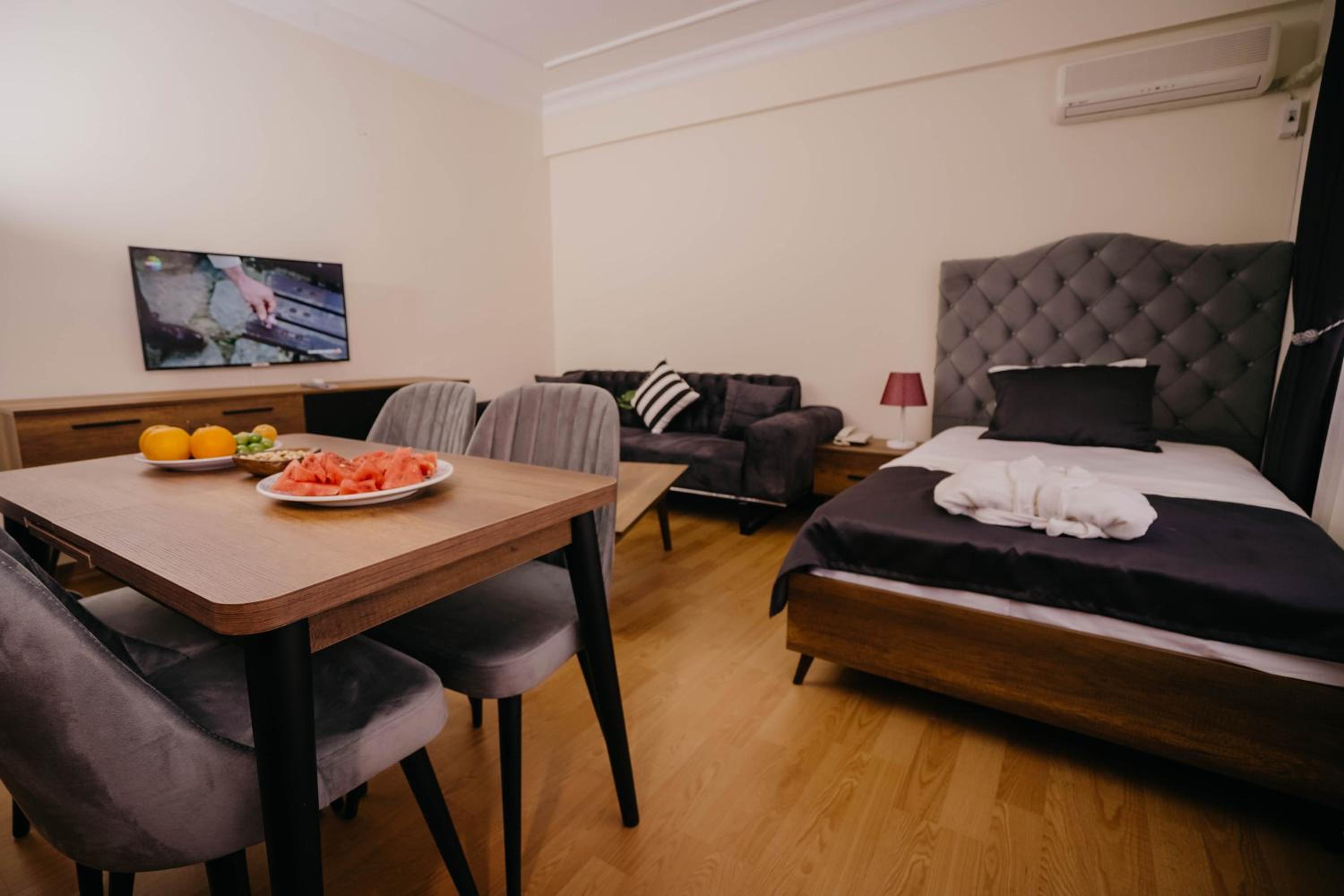Two-Bedroom Suite photo 3