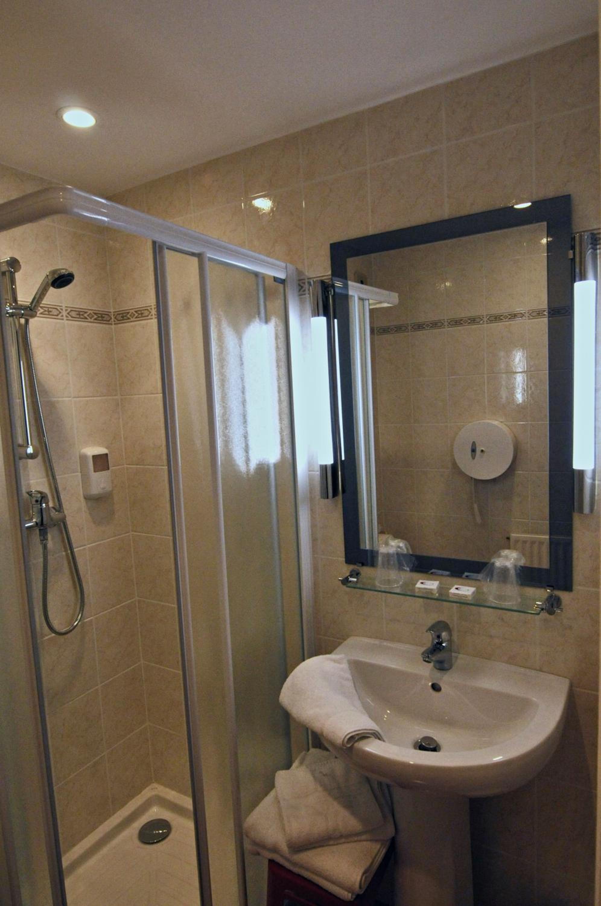 Comfort Triple Room 3 floor by stairs - Photo 2
