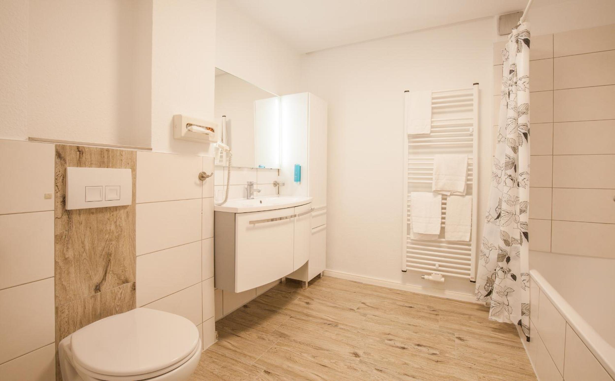 Apartment photo 2