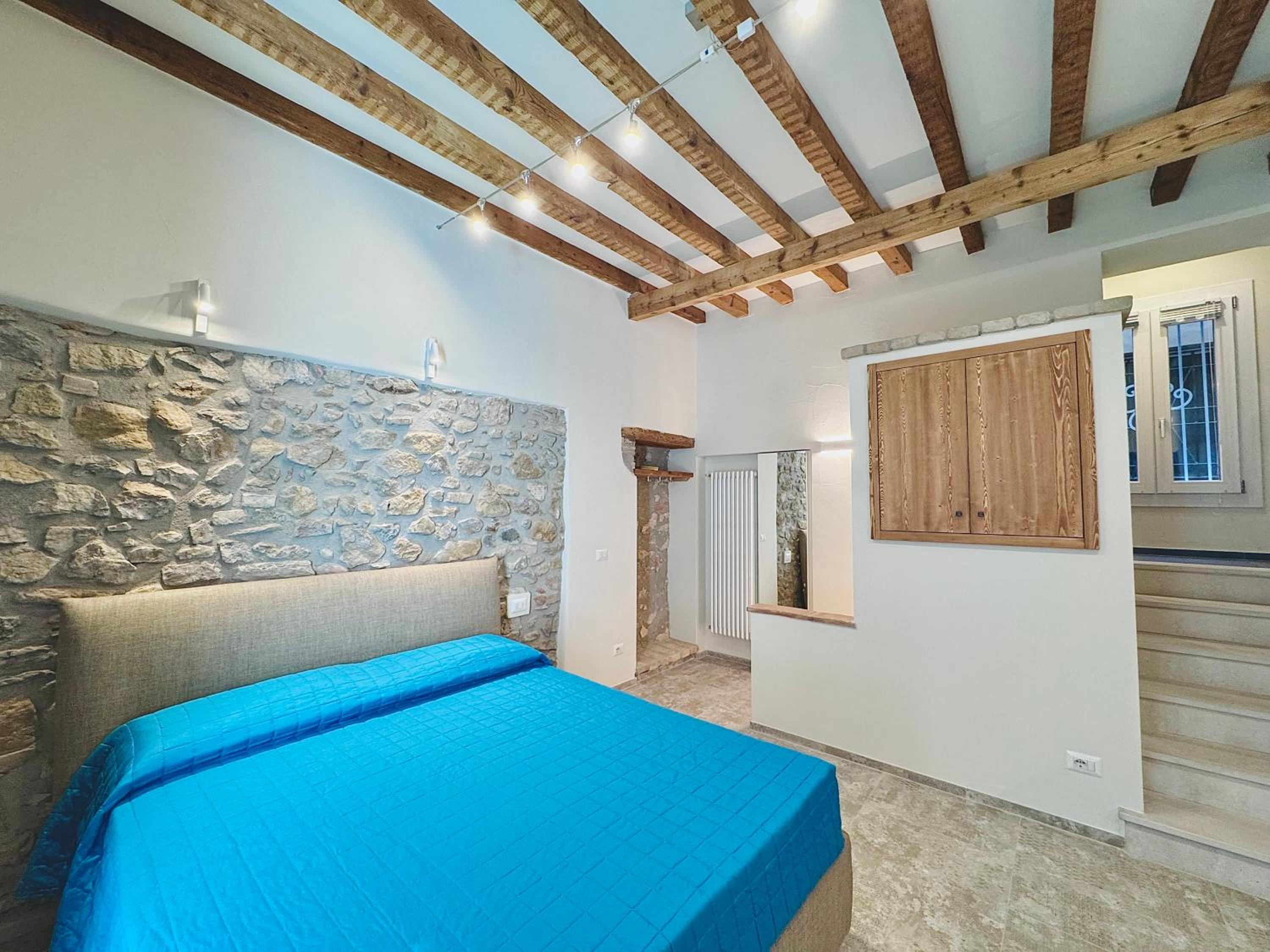 One-Bedroom House photo 1