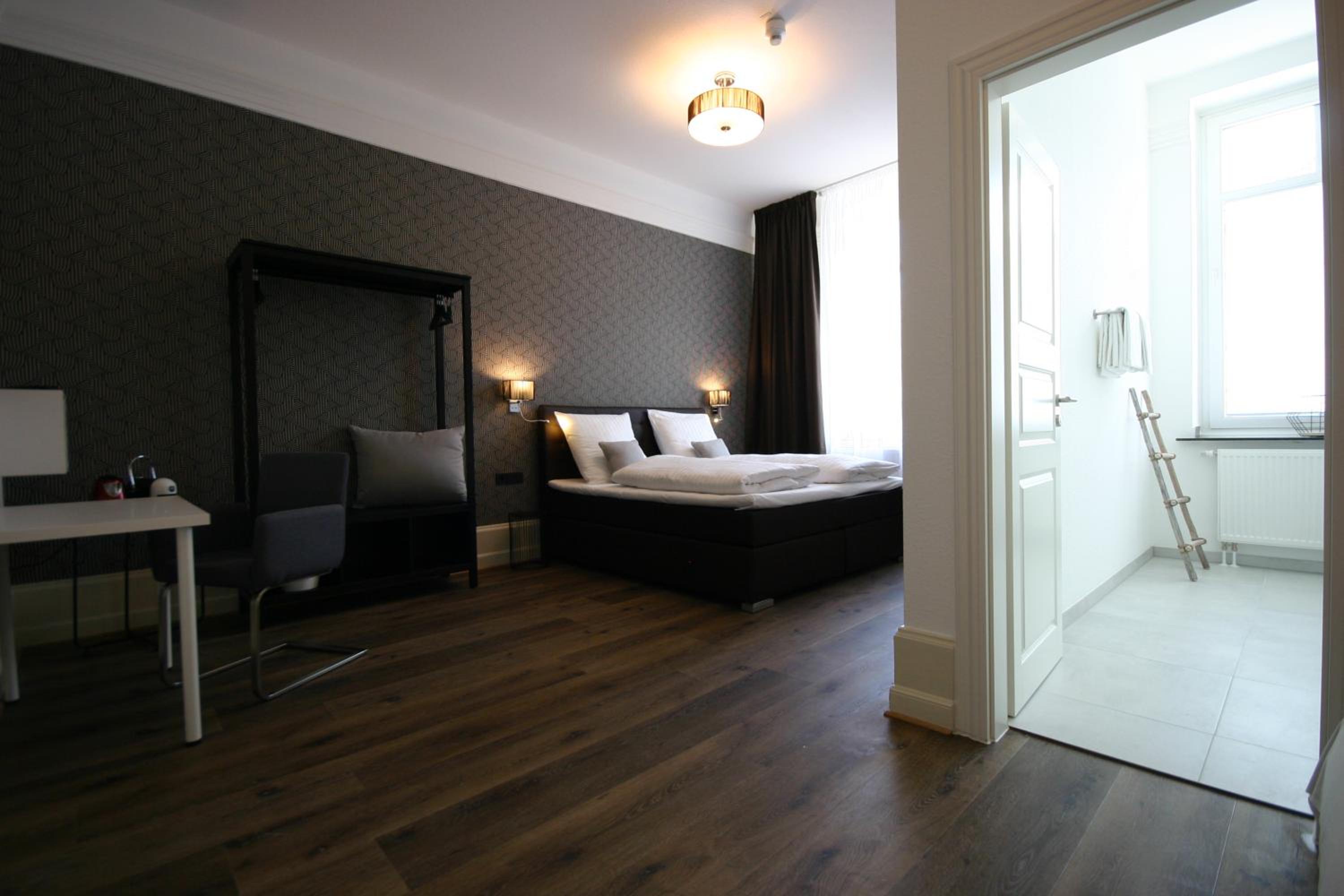 Large Double Room