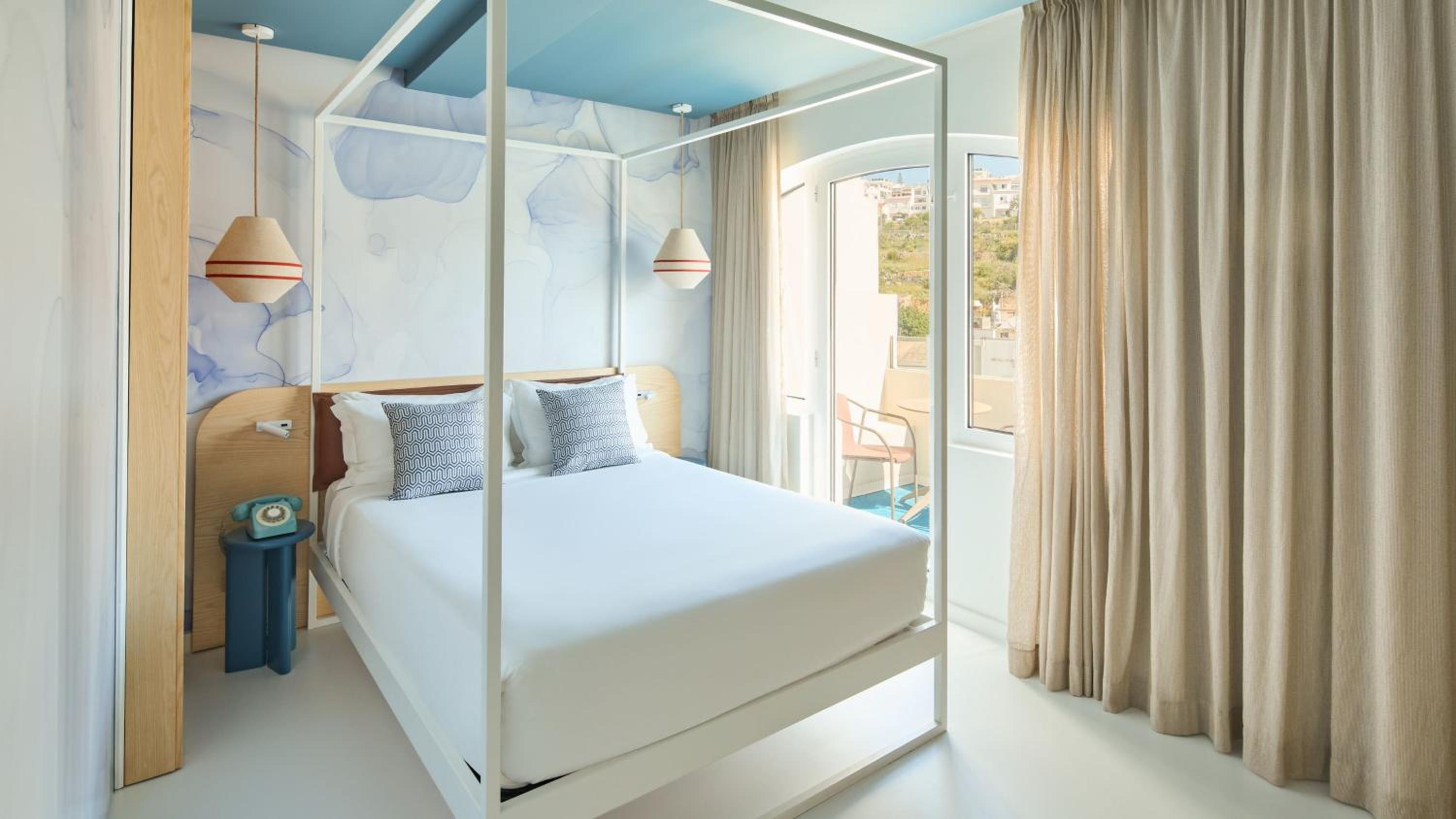 Standard Double Room with Balcony - Photo 5