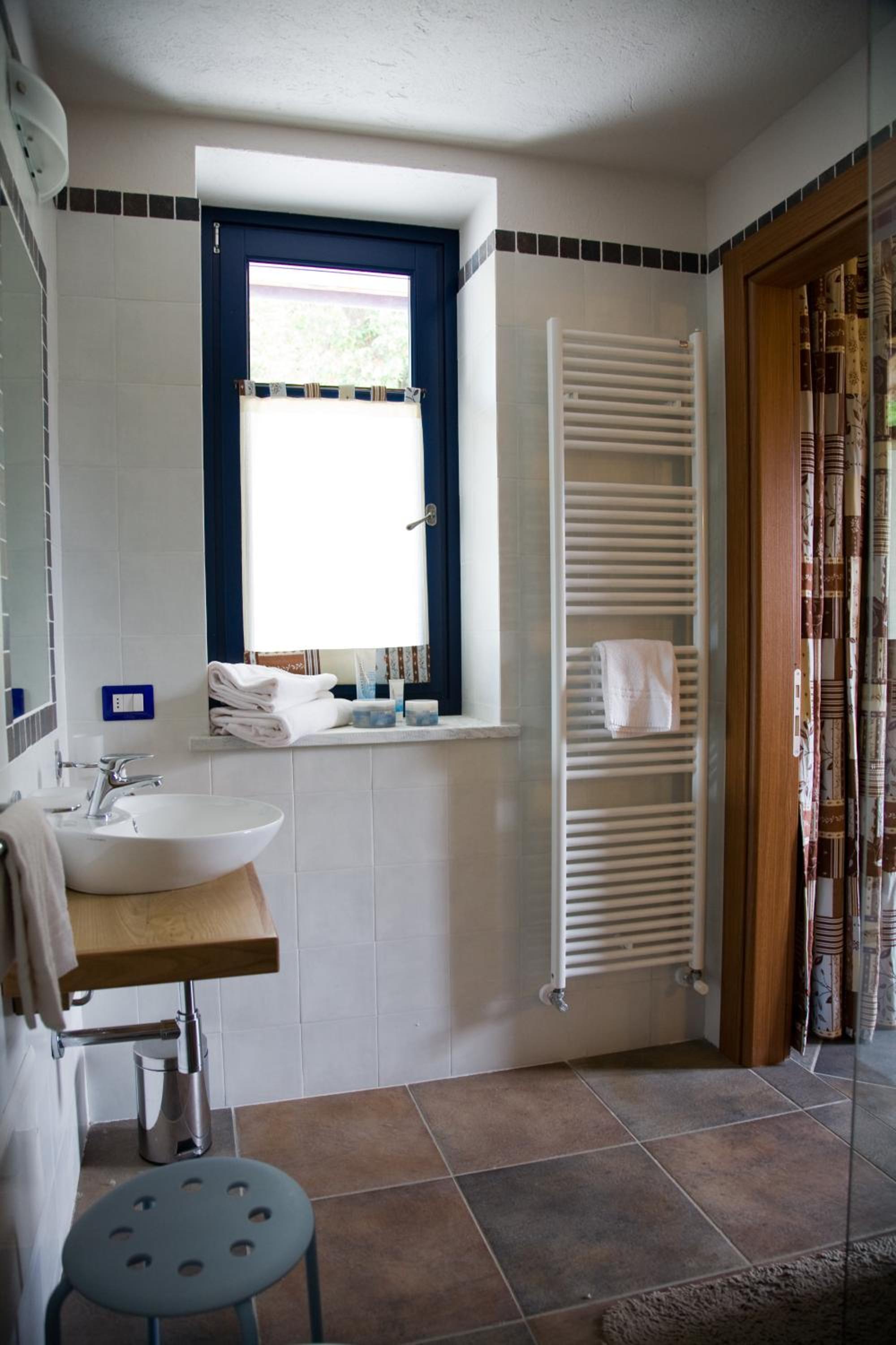 Double Room - Photo 3